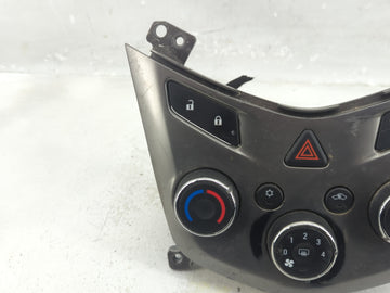2012 Chevrolet Sonic Climate Control Module Temperature AC/Heater Replacement P/N:95466006 Fits OEM Used Auto Parts