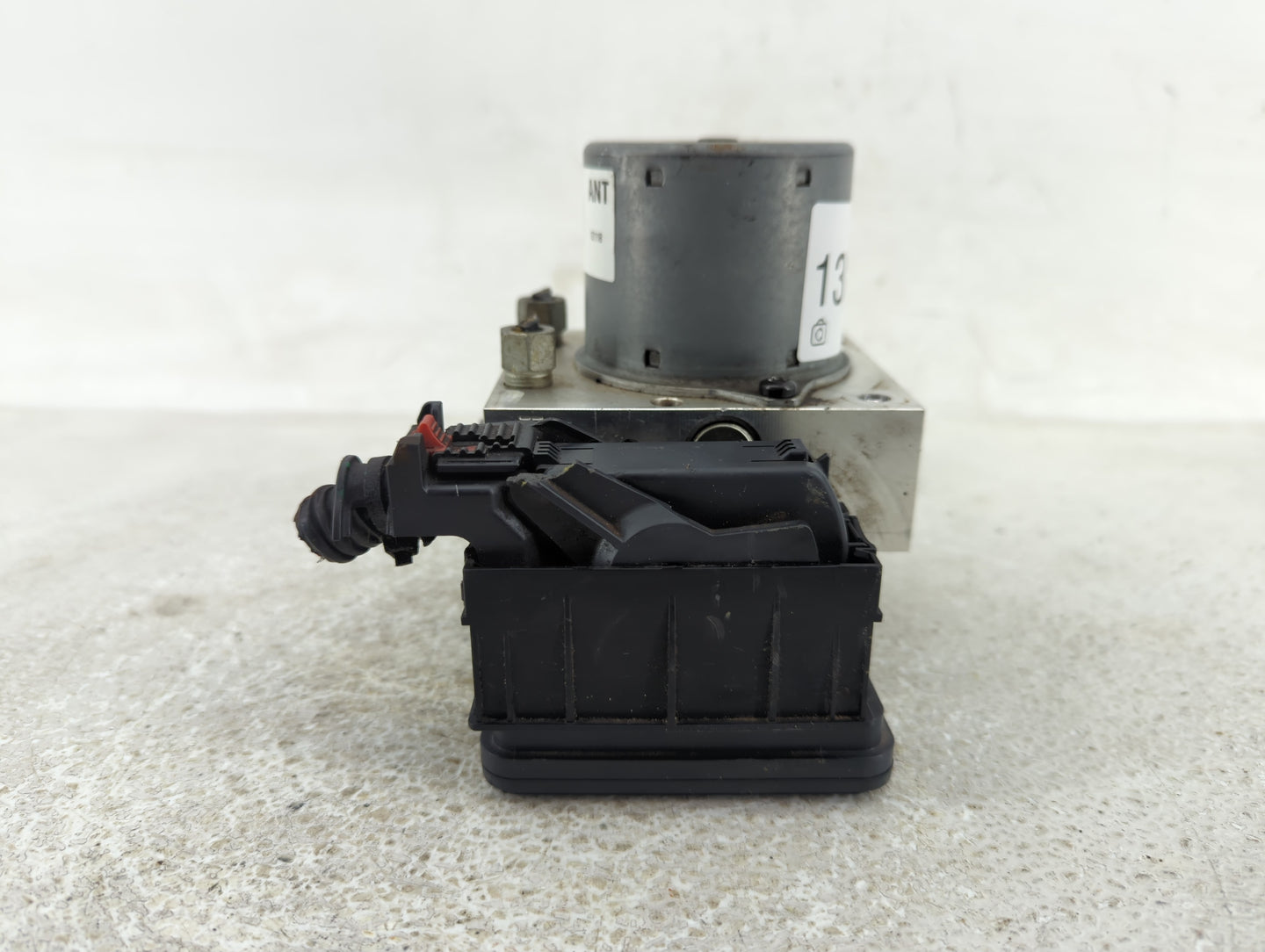 2012-2013 Chevrolet Sonic ABS Pump Control Module Replacement P/N:688250455 95173880 Fits Fits 2012 2013 OEM Used Auto Parts