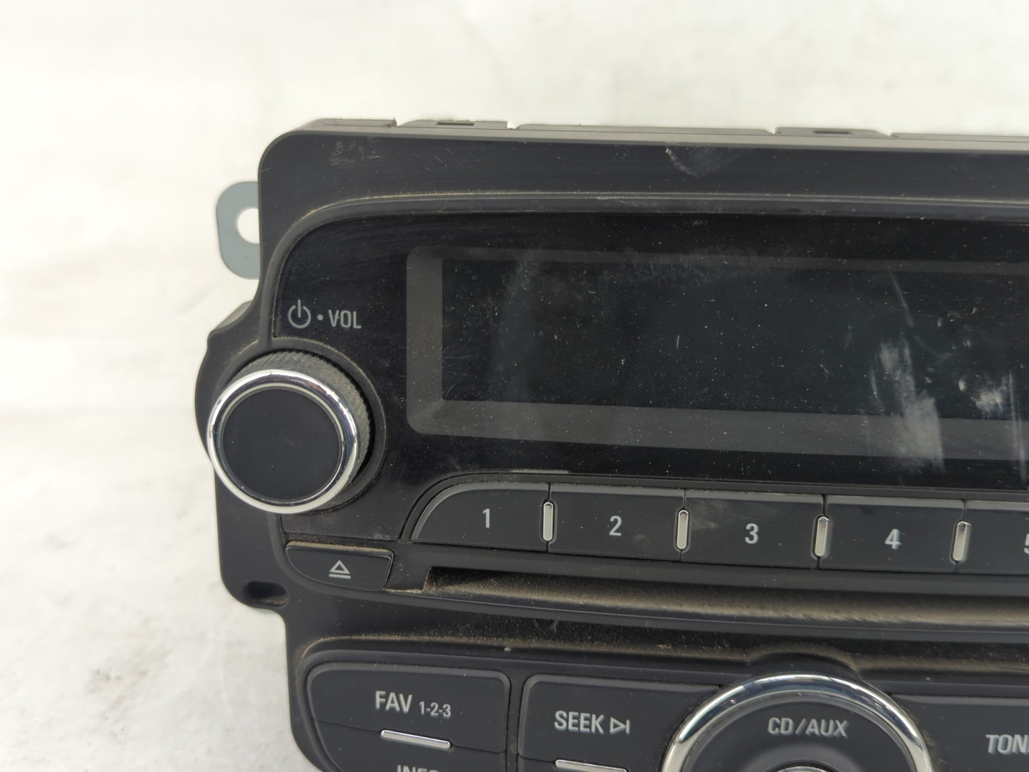2012 Chevrolet Sonic Radio AM FM Cd Player Receiver Replacement P/N:95179050 Fits OEM Used Auto Parts - Oemusedautoparts1.co