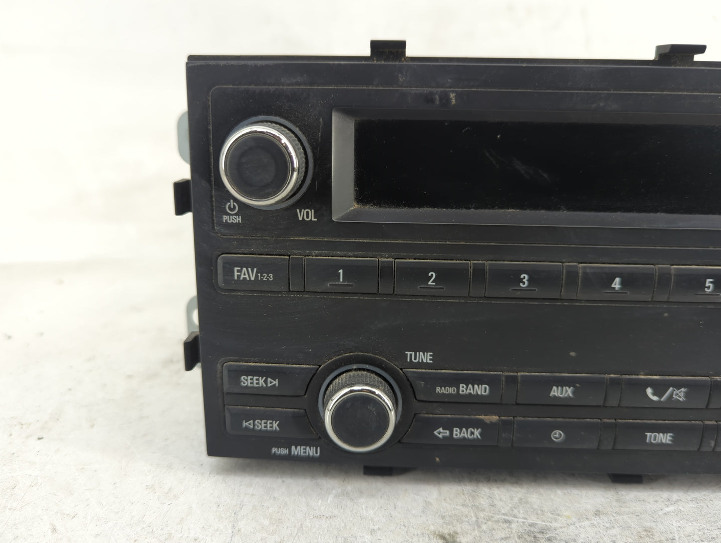 2012 Chevrolet Sonic Radio AM FM Cd Player Receiver Replacement P/N:811403062 95179018 Fits OEM Used Auto Parts - Oemusedaut