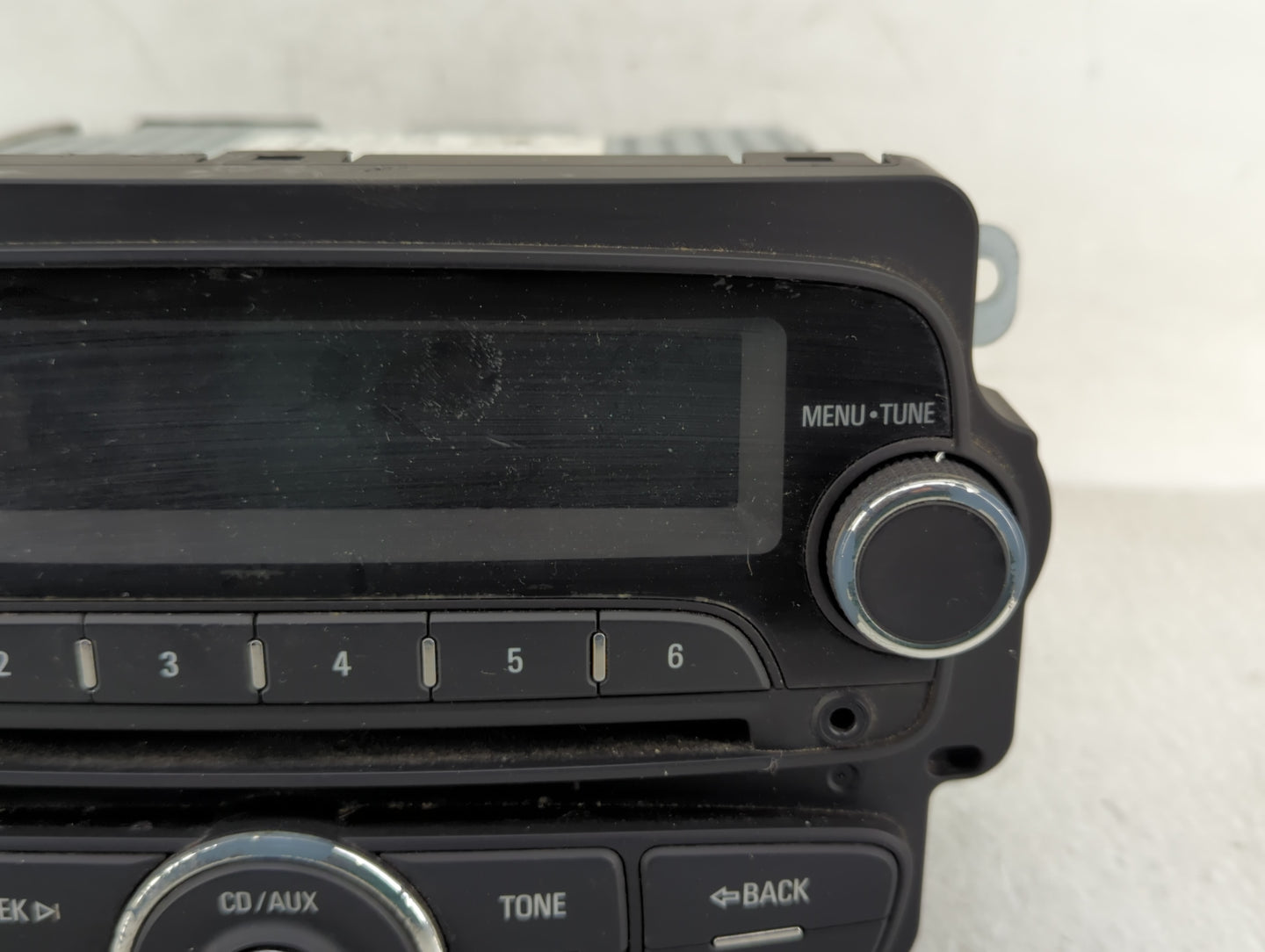 2012 Chevrolet Sonic Radio AM FM Cd Player Receiver Replacement P/N:95179057 95909138 Fits OEM Used Auto Parts - Oemusedauto