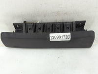 2012-2019 Chevrolet Sonic Air Bag Passenger Right Knee OEM P/N:95934658 Fits Fits 2012 2013 2014 2015 2016 2017 2018 2019 OE