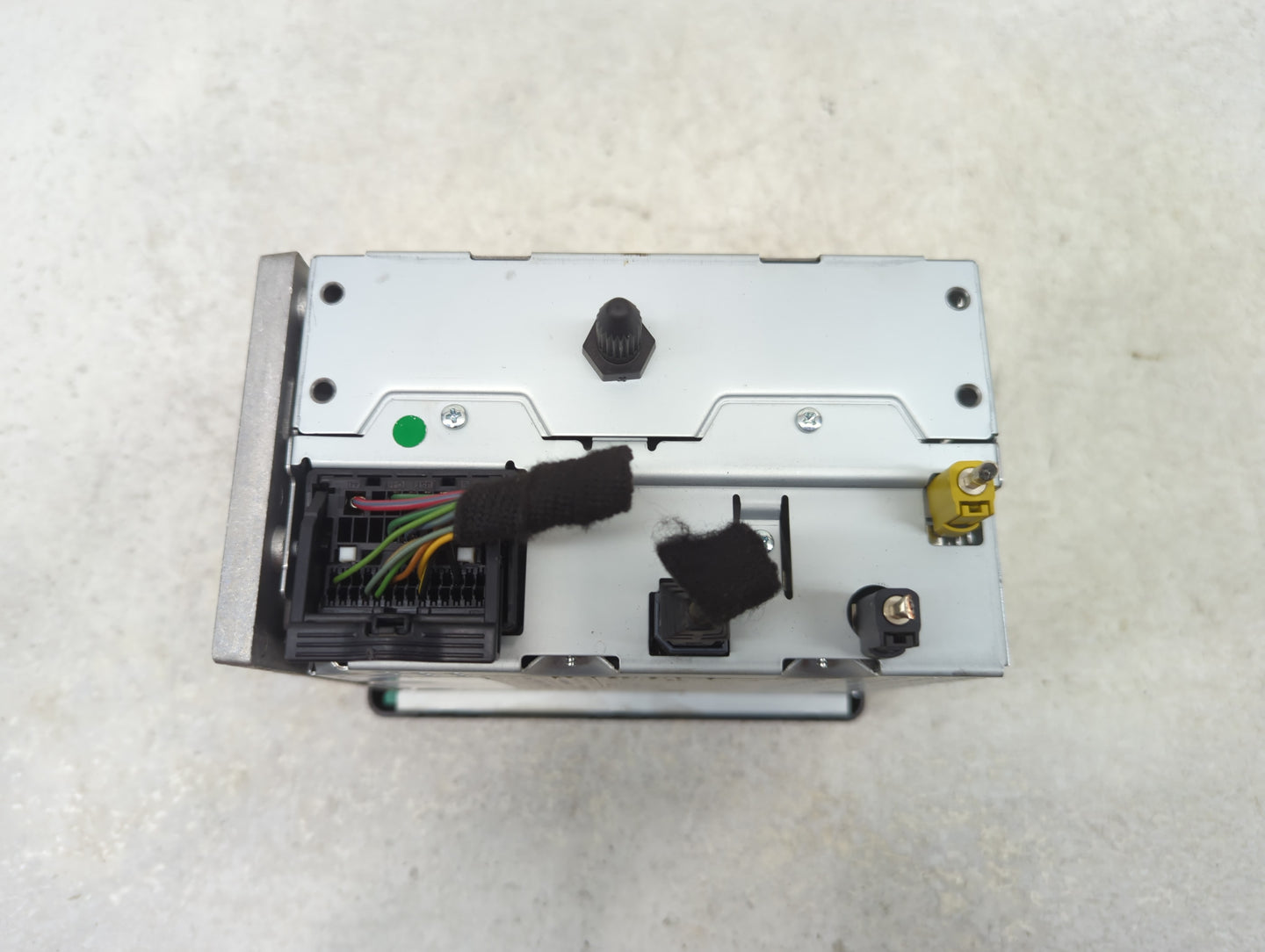 2012 Chevrolet Sonic Radio AM FM Cd Player Receiver Replacement P/N:95179057 Fits OEM Used Auto Parts - Oemusedautoparts1.co