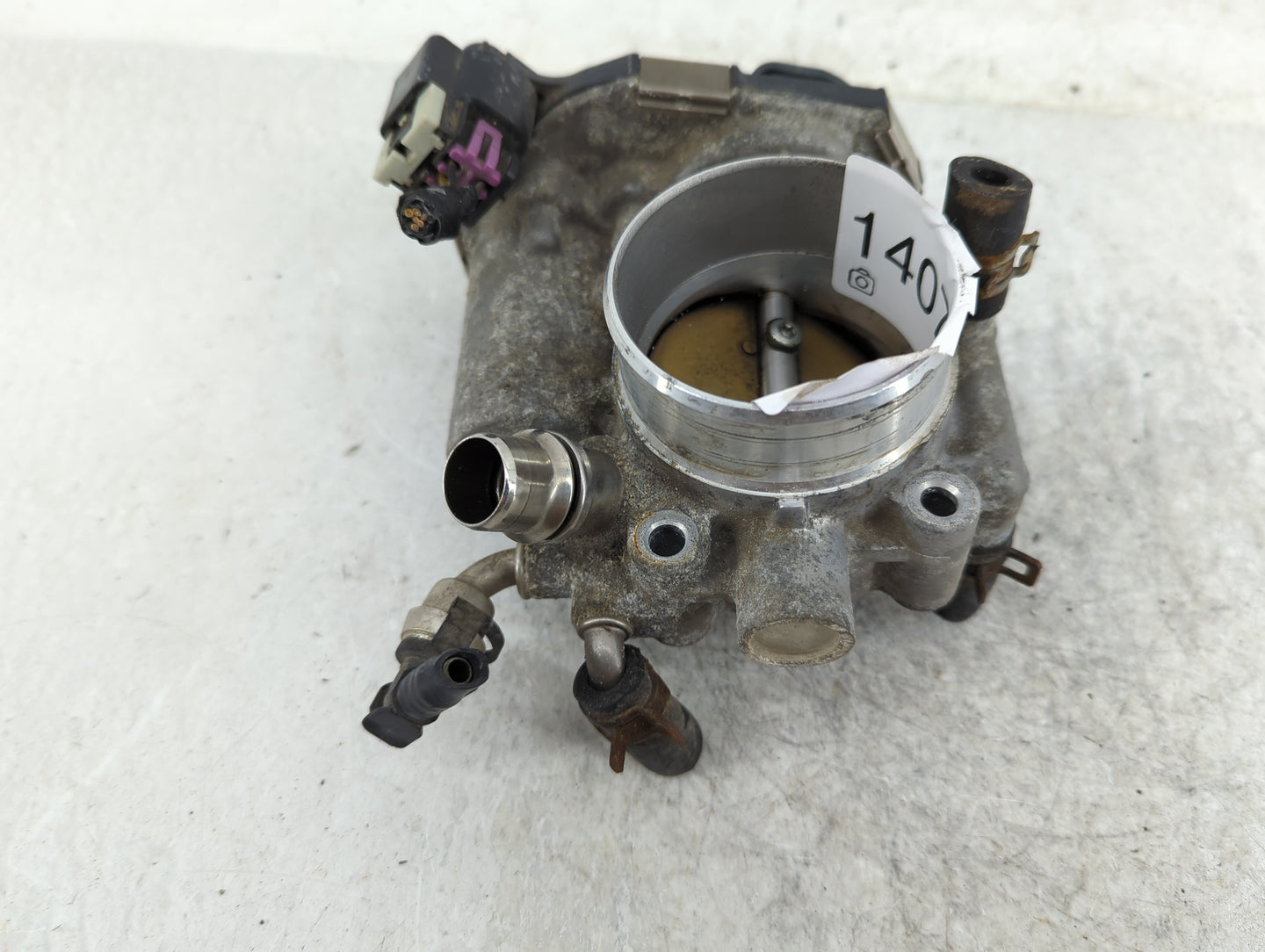 2012-2018 Chevrolet Sonic Throttle Body Fits Fits 2009 2010 2011 2012 2013 2014 2015 2016 2017 2018 OEM Used Auto Parts - Oe