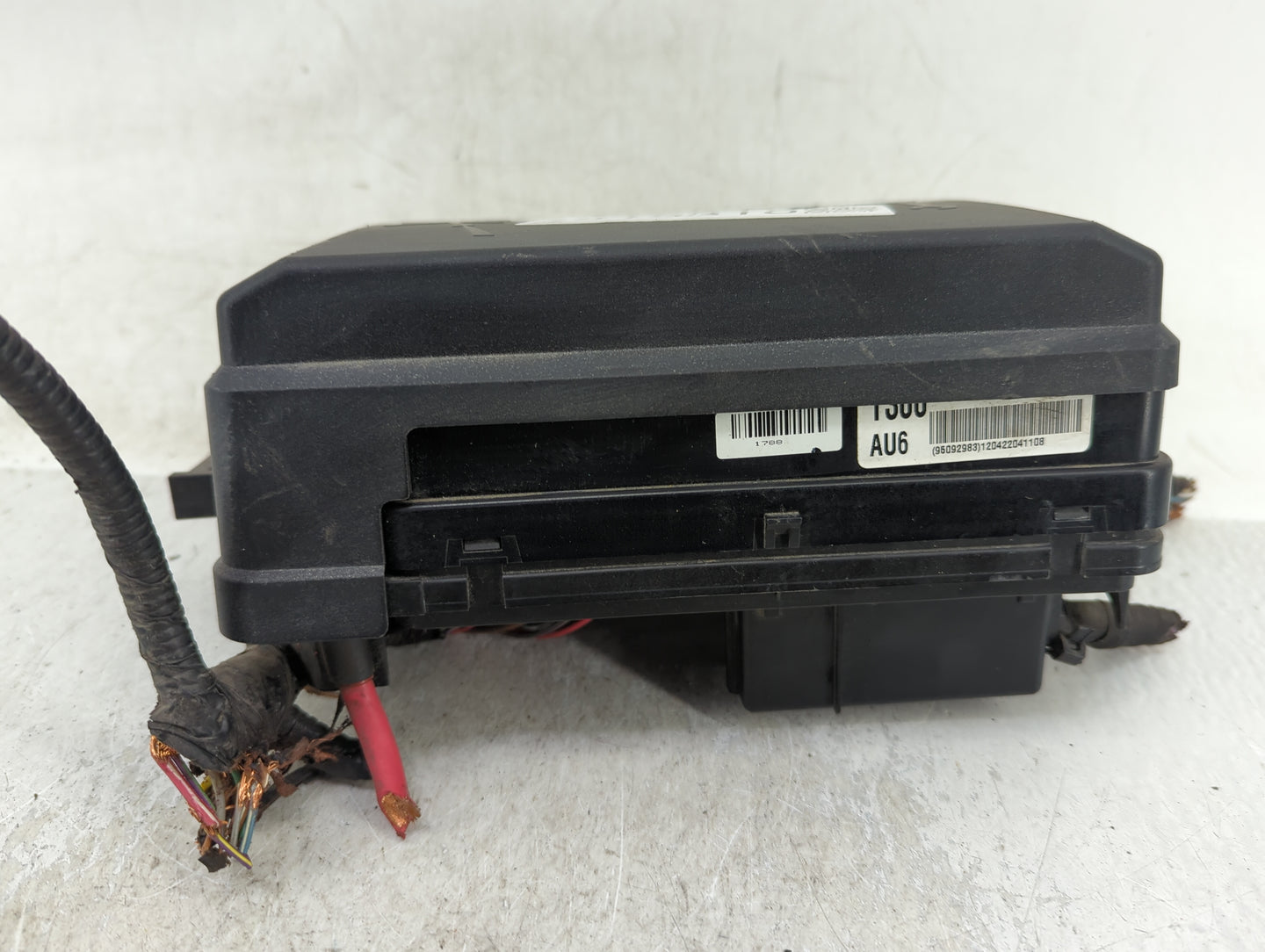 2012-2013 Chevrolet Sonic Fusebox Fuse Box Panel Relay Module Fits Fits 2012 2013 OEM Used Auto Parts - Oemusedautoparts1.co