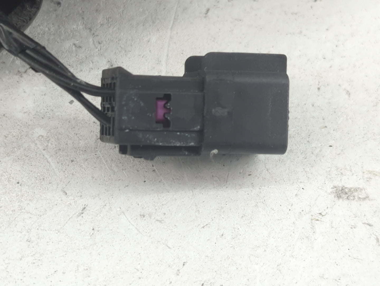2012-2019 Chevrolet Sonic Driver Side View Mirror - Left Door Mirror OEM Used - Oemusedautoparts1.com