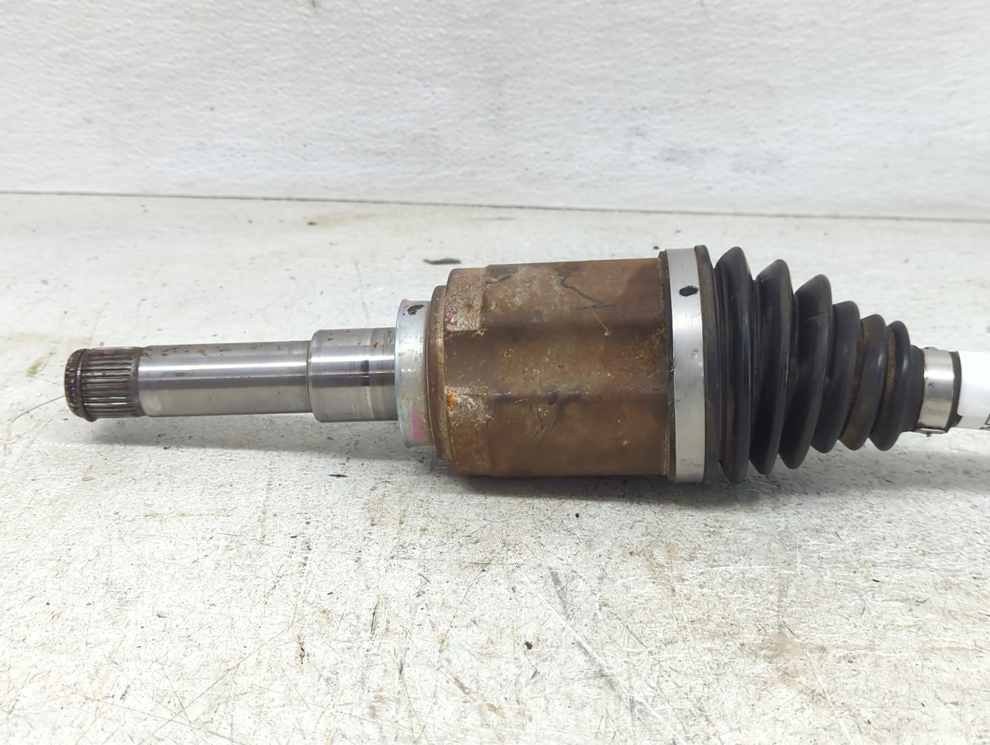 2012-2012 Chevrolet Sonic Axle Shaft Front Driver Cv C/v - Oemusedautoparts1.com