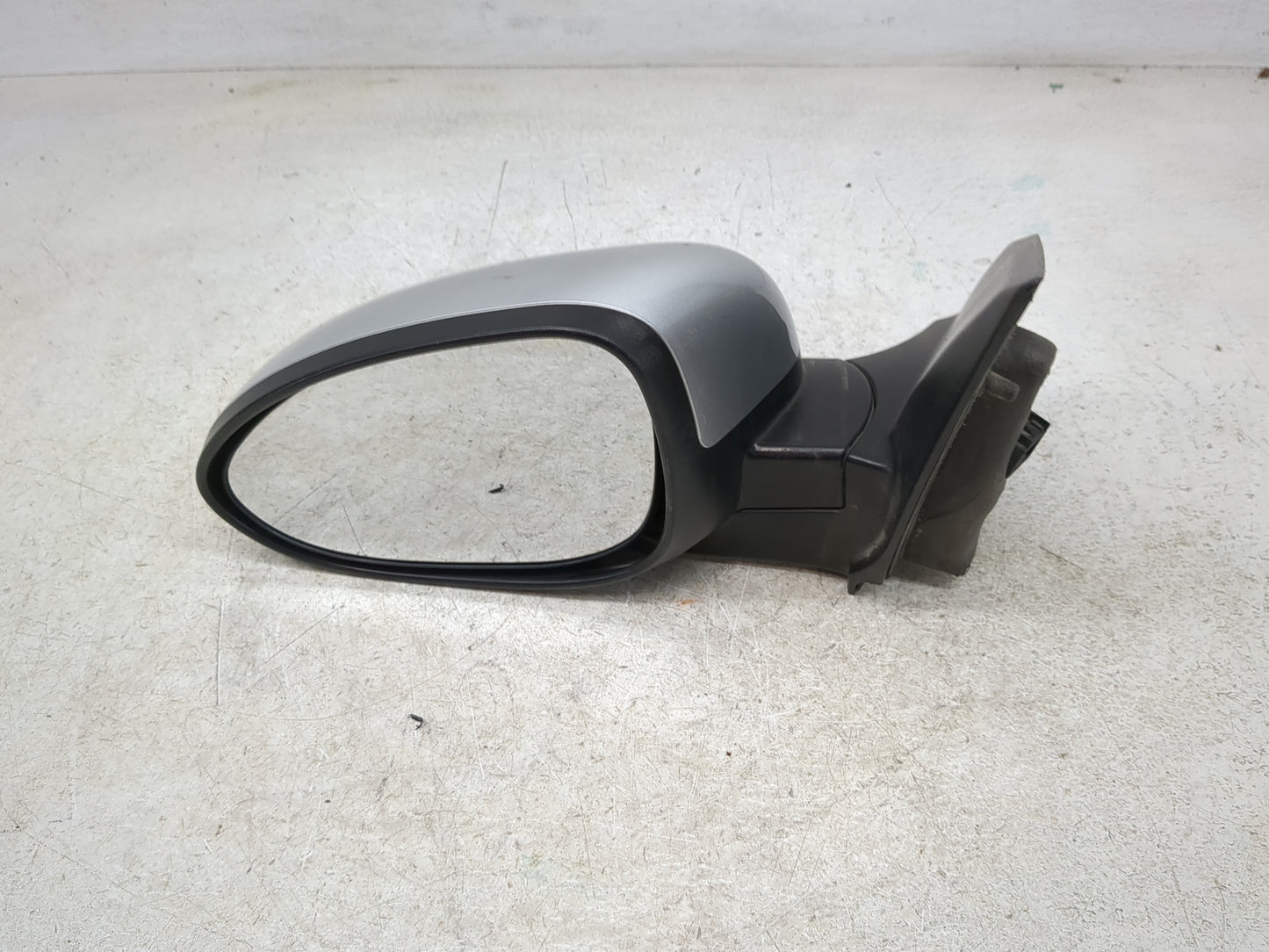 2012-2019 Chevrolet Sonic Driver Side View Mirror - Left Door Mirror OEM Used - Oemusedautoparts1.com