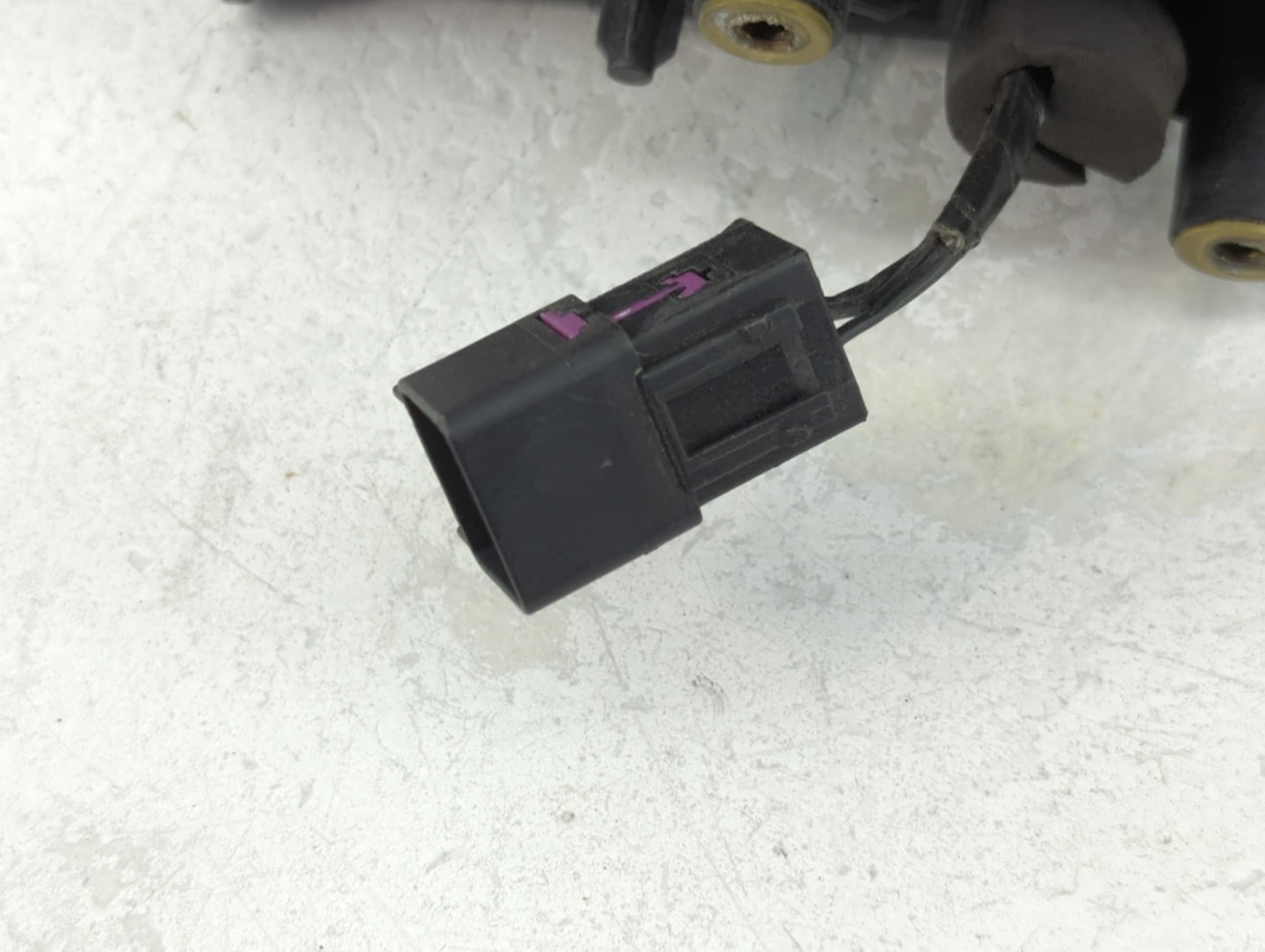 2012-2019 Chevrolet Sonic Passenger Side View Mirror - Right Door Mirror OEM Used - Oemusedautoparts1.com