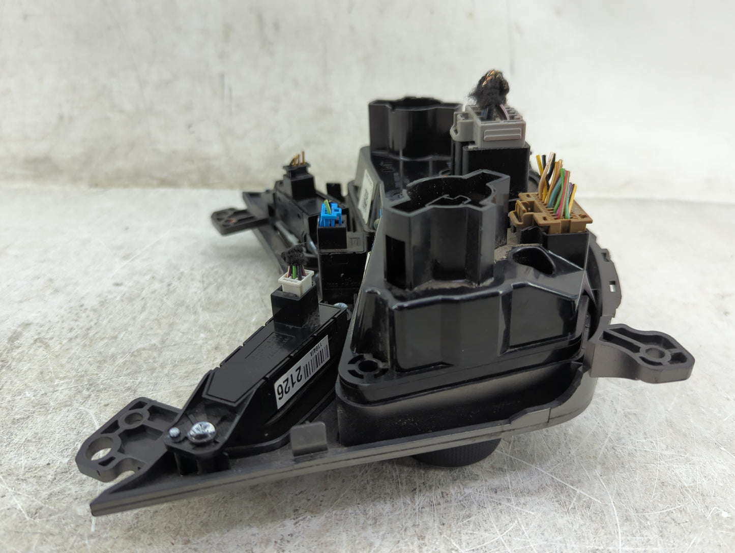 2012 Chevrolet Sonic Climate Control Module Temperature AC/Heater Replacement P/N:95076687 Fits OEM Used Auto Parts - Oemuse