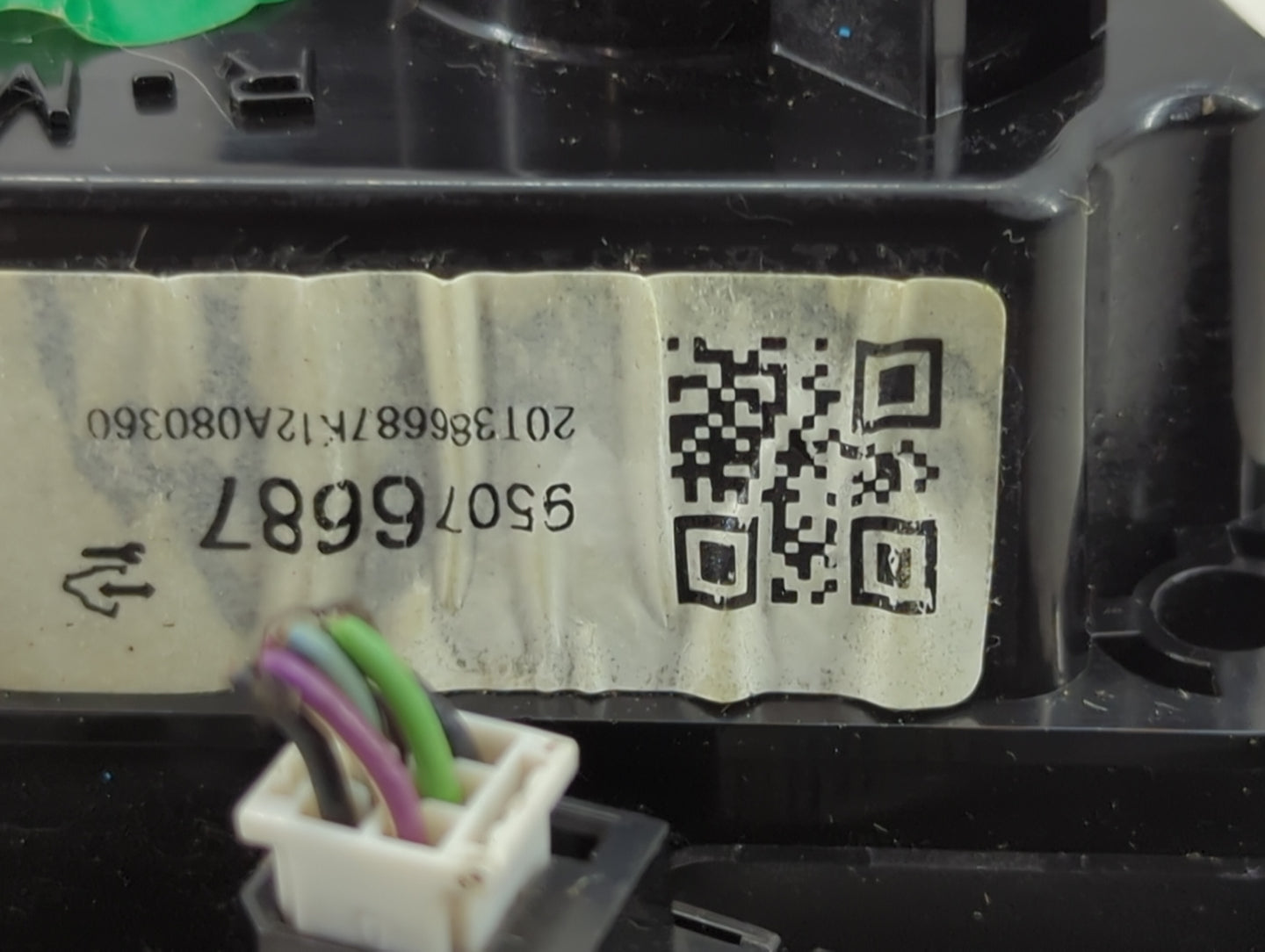 2012 Chevrolet Sonic Climate Control Module Temperature AC/Heater Replacement P/N:95076687 20138668 Fits OEM Used Auto Parts
