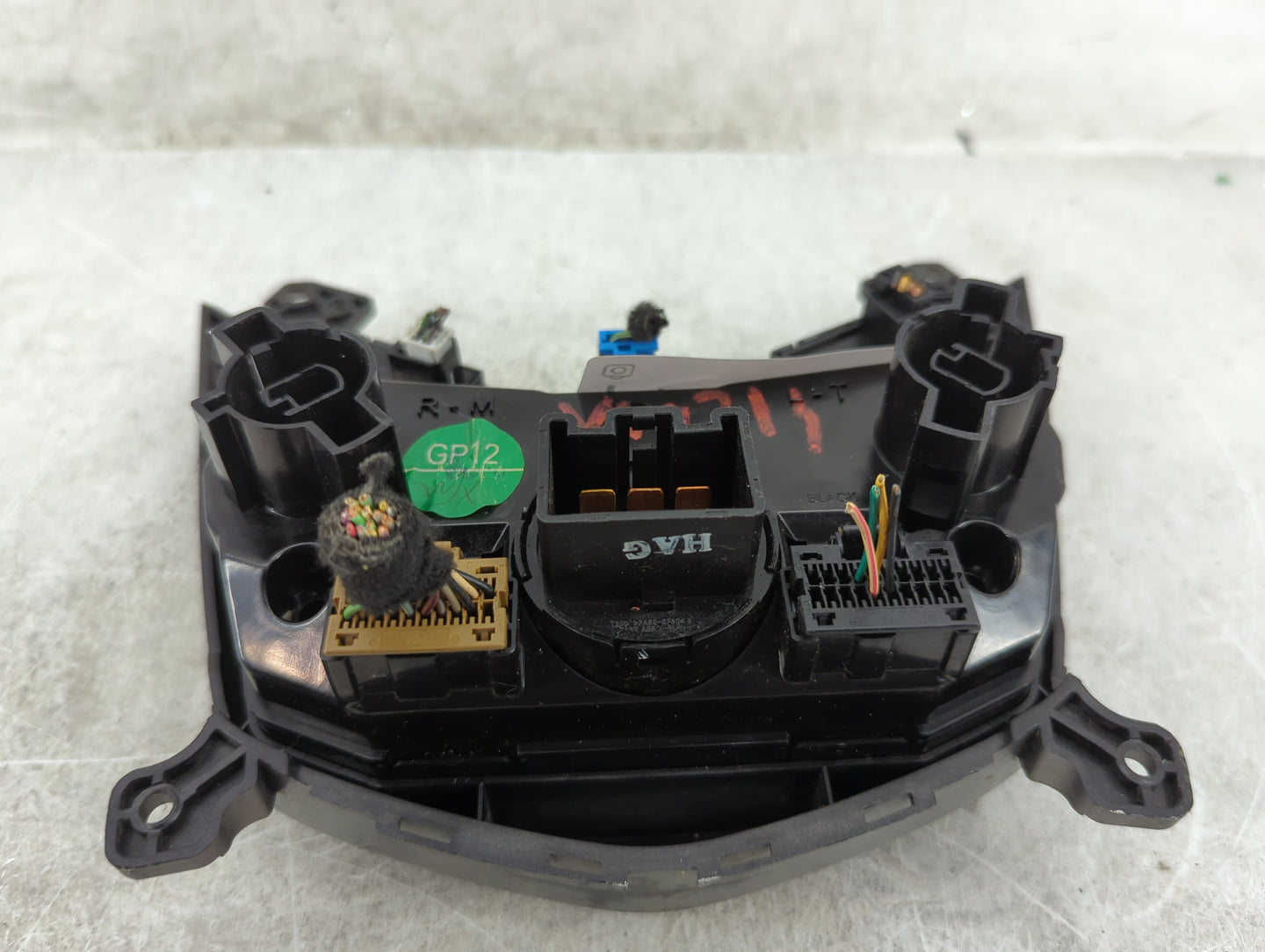 2012 Chevrolet Sonic Climate Control Module Temperature AC/Heater Replacement P/N:95076687 20138668 Fits OEM Used Auto Parts