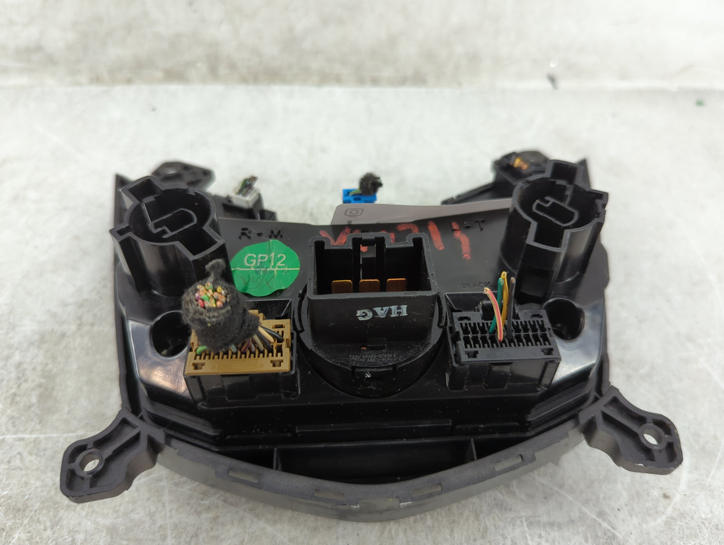 2012 Chevrolet Sonic Climate Control Module Temperature AC/Heater Replacement P/N:95076687 20138668 Fits OEM Used Auto Parts