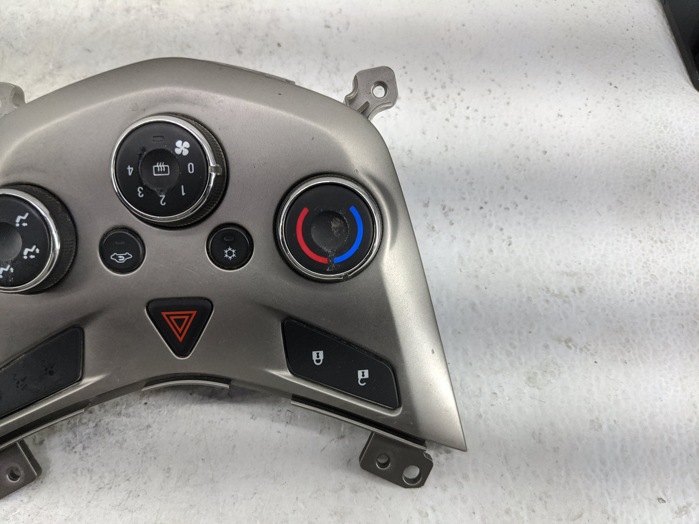 2012 Chevrolet Sonic Climate Control Module Temperature AC/Heater Replacement P/N:96892119 10006306 Fits OEM Used Auto Parts