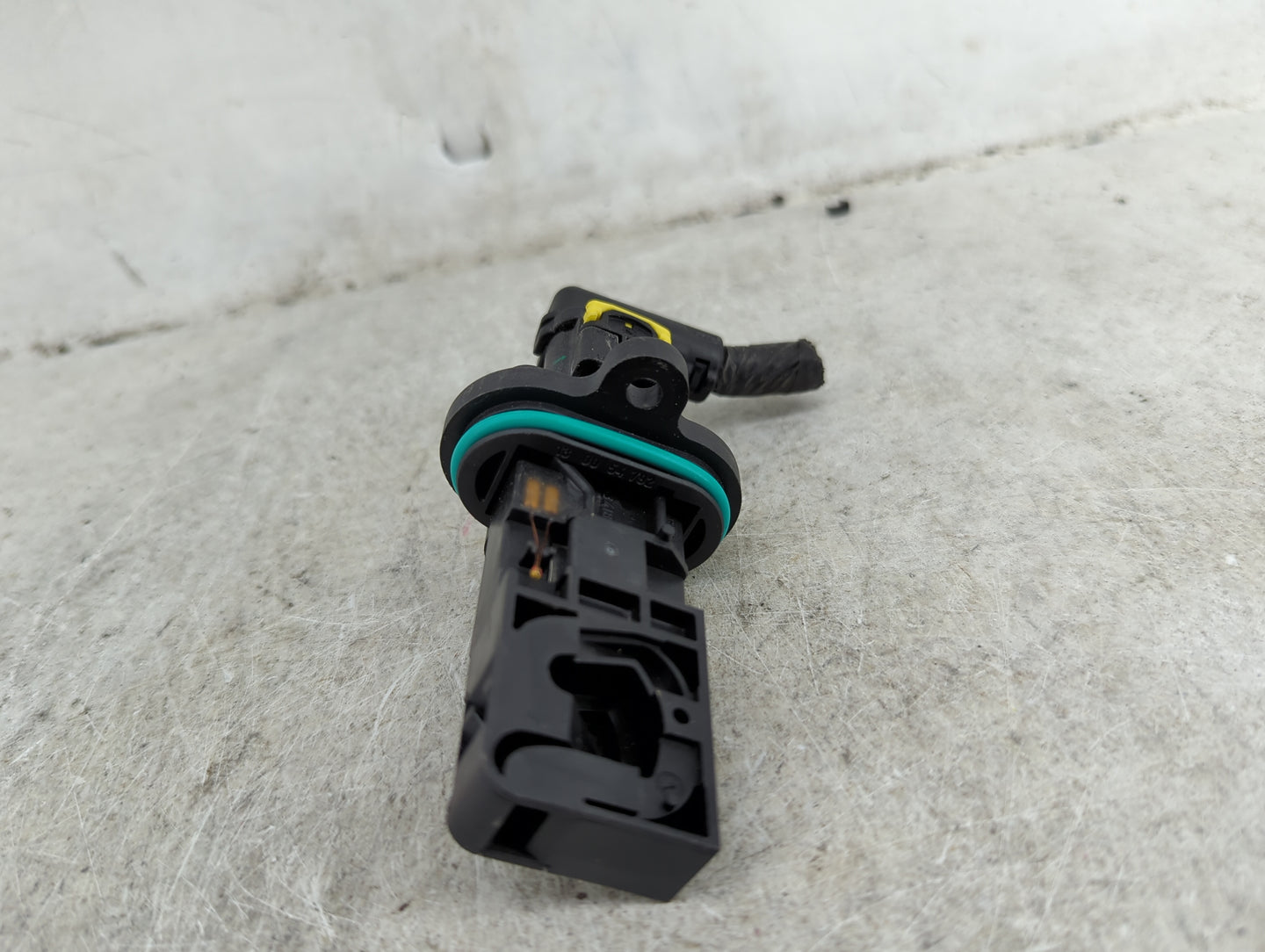 2012-2012 Chevrolet Sonic Mass Air Flow Meter Maf 1488137 - Oemusedautoparts1.com