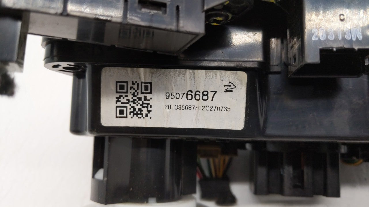 2012 Chevrolet Sonic Climate Control Module Temperature AC/Heater Replacement P/N:95466006 95076687 Fits OEM Used Auto Parts