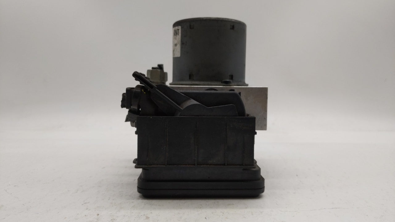 2012-2013 Chevrolet Sonic ABS Pump Control Module Replacement P/N:95173880 95104537 Fits Fits 2012 2013 OEM Used Auto Parts 