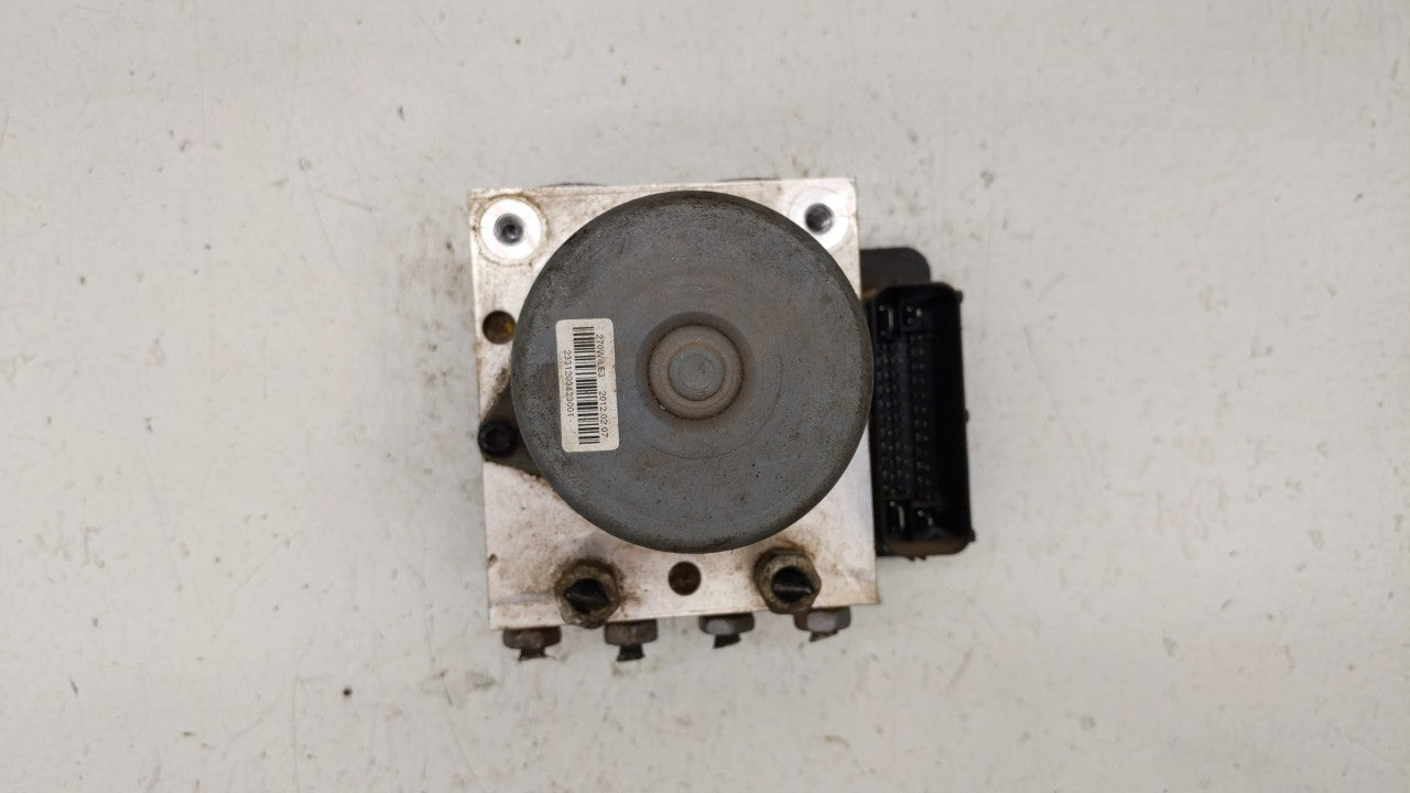 2012-2013 Chevrolet Sonic ABS Pump Control Module Replacement P/N:95173880 95104537 Fits Fits 2012 2013 OEM Used Auto Parts 