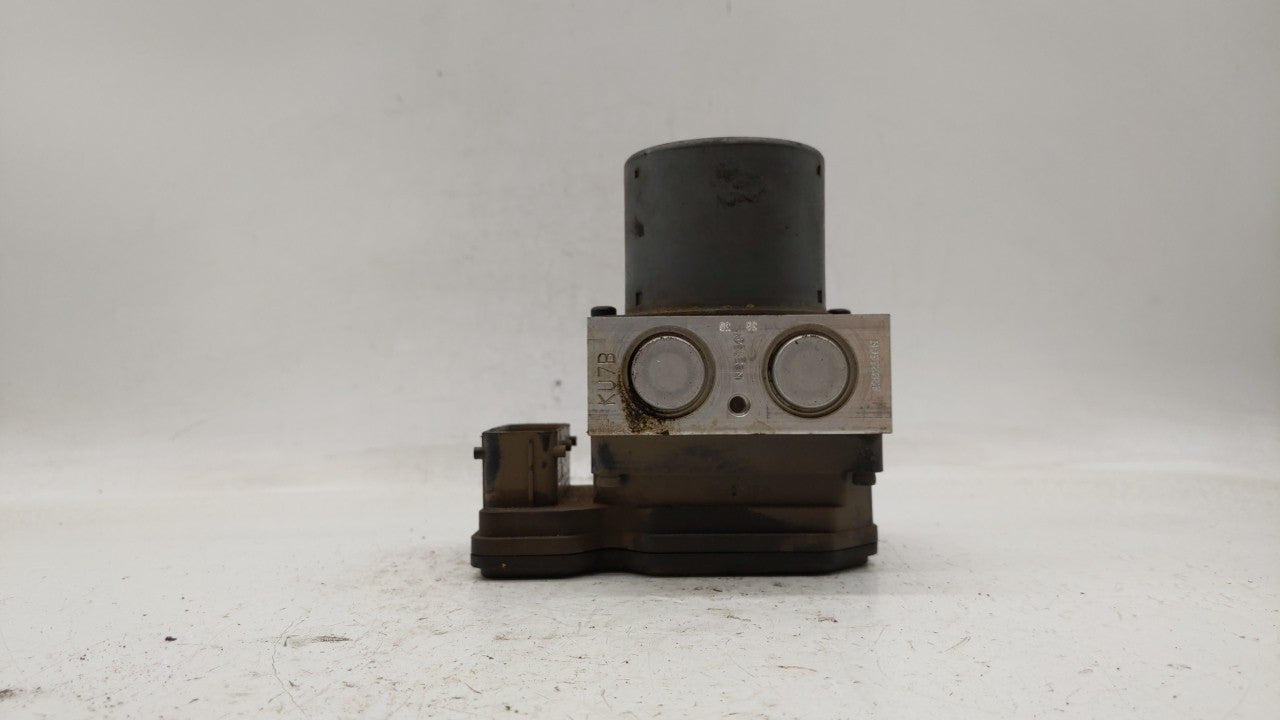 2012-2013 Chevrolet Sonic ABS Pump Control Module Replacement P/N:95173880 95104537 Fits Fits 2012 2013 OEM Used Auto Parts 