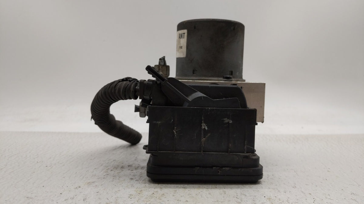 2012-2013 Chevrolet Sonic Anti-Lock Brake ABS Pump Module Actuator OEM P/N:95173880 95104537 Fits Fits 2012 2013 OEM Used Au