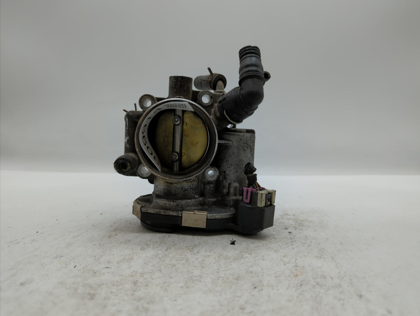 2012-2018 Chevrolet Sonic Throttle Body P/N:55577375 55561495 Fits Fits 2009 2010 2011 2012 2013 2014 2015 2016 2017 2018 OE