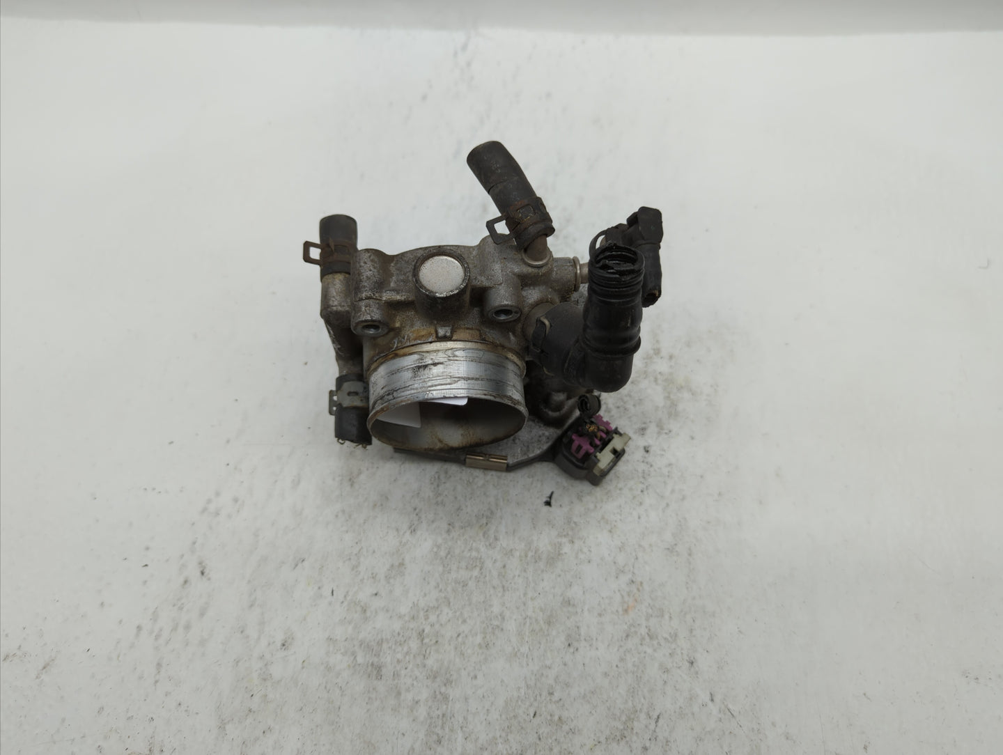 2012-2018 Chevrolet Sonic Throttle Body P/N:55577375 55561495 Fits Fits 2009 2010 2011 2012 2013 2014 2015 2016 2017 2018 OE