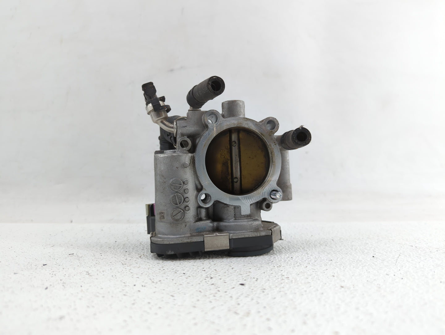 2012-2018 Chevrolet Sonic Throttle Body P/N:55577375 55561495 Fits Fits 2009 2010 2011 2012 2013 2014 2015 2016 2017 2018 OE