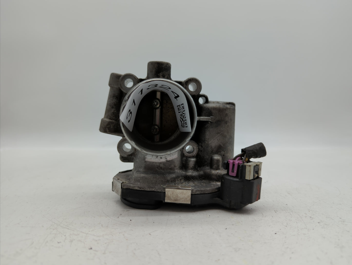 2012-2019 Chevrolet Sonic Throttle Body P/N:55581662 Fits Fits 2011 2012 2013 2014 2015 2016 2017 2018 2019 2020 2021 OEM Us