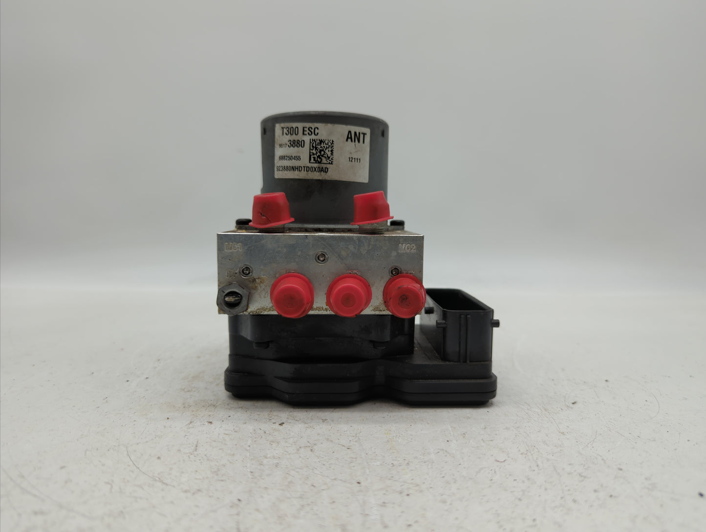 2012-2013 Chevrolet Sonic ABS Pump Control Module Replacement P/N:95173880 95104537 Fits Fits 2012 2013 OEM Used Auto Parts 
