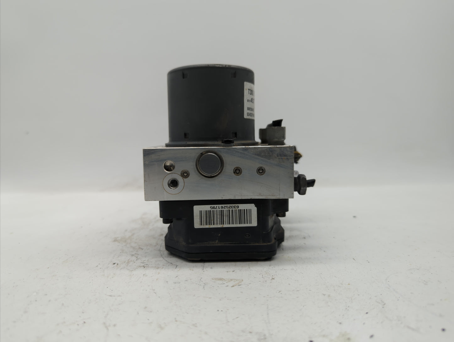 2012-2013 Chevrolet Sonic ABS Pump Control Module Replacement P/N:95173880 95104537 Fits Fits 2012 2013 OEM Used Auto Parts 