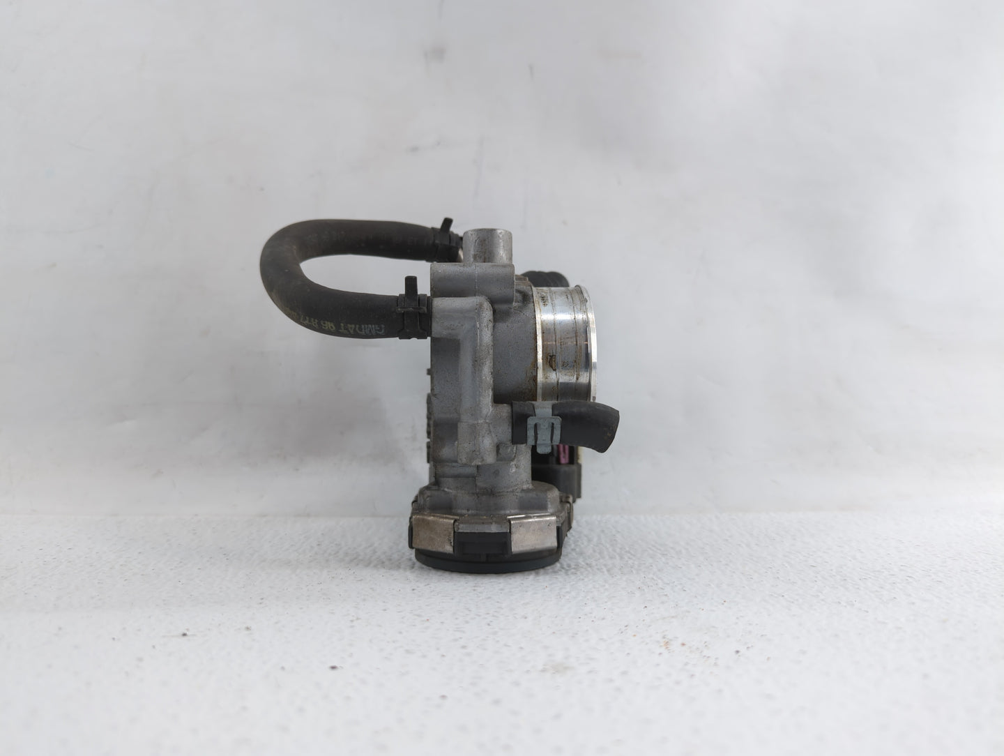 2012-2018 Chevrolet Sonic Throttle Body P/N:55577375 55561495 Fits Fits 2009 2010 2011 2012 2013 2014 2015 2016 2017 2018 OE