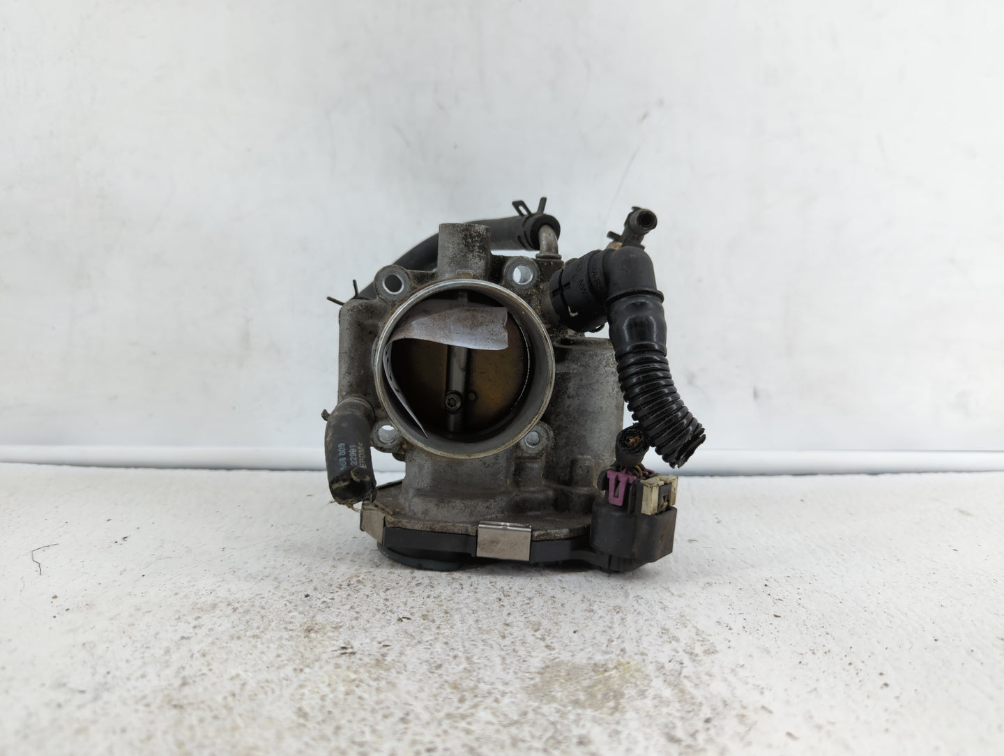 2012-2018 Chevrolet Sonic Throttle Body P/N:55577375 55561495 Fits Fits 2009 2010 2011 2012 2013 2014 2015 2016 2017 2018 OE