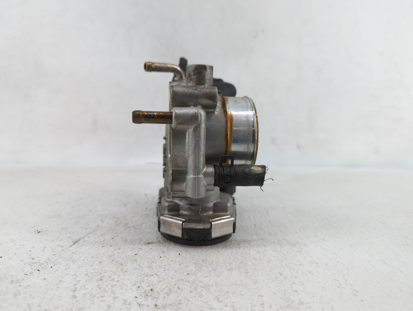 2012-2018 Chevrolet Sonic Throttle Body P/N:55577375 55561495 Fits Fits 2009 2010 2011 2012 2013 2014 2015 2016 2017 2018 OE