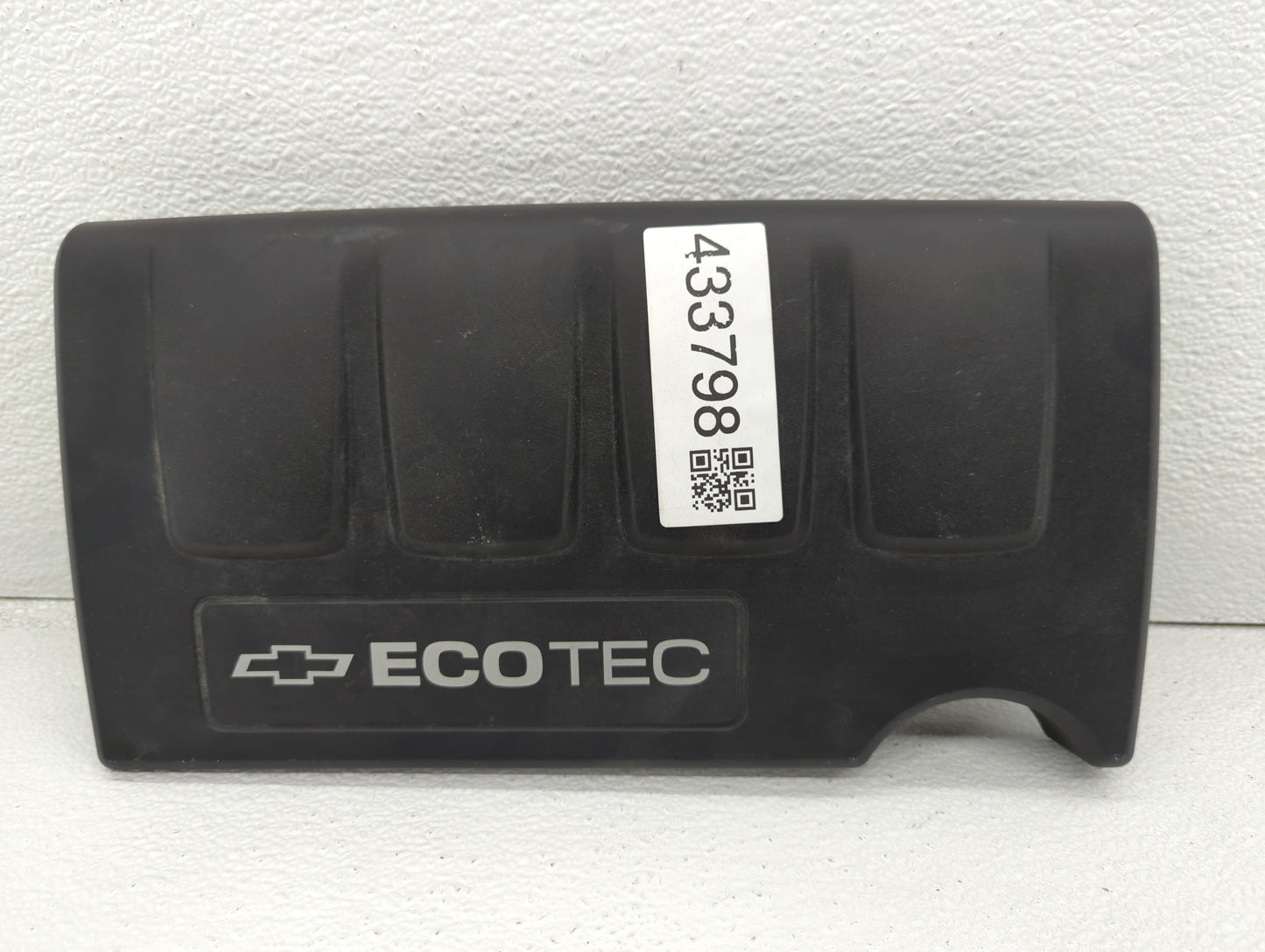 2012 Chevrolet Sonic Engine Cover - Oemusedautoparts1.com