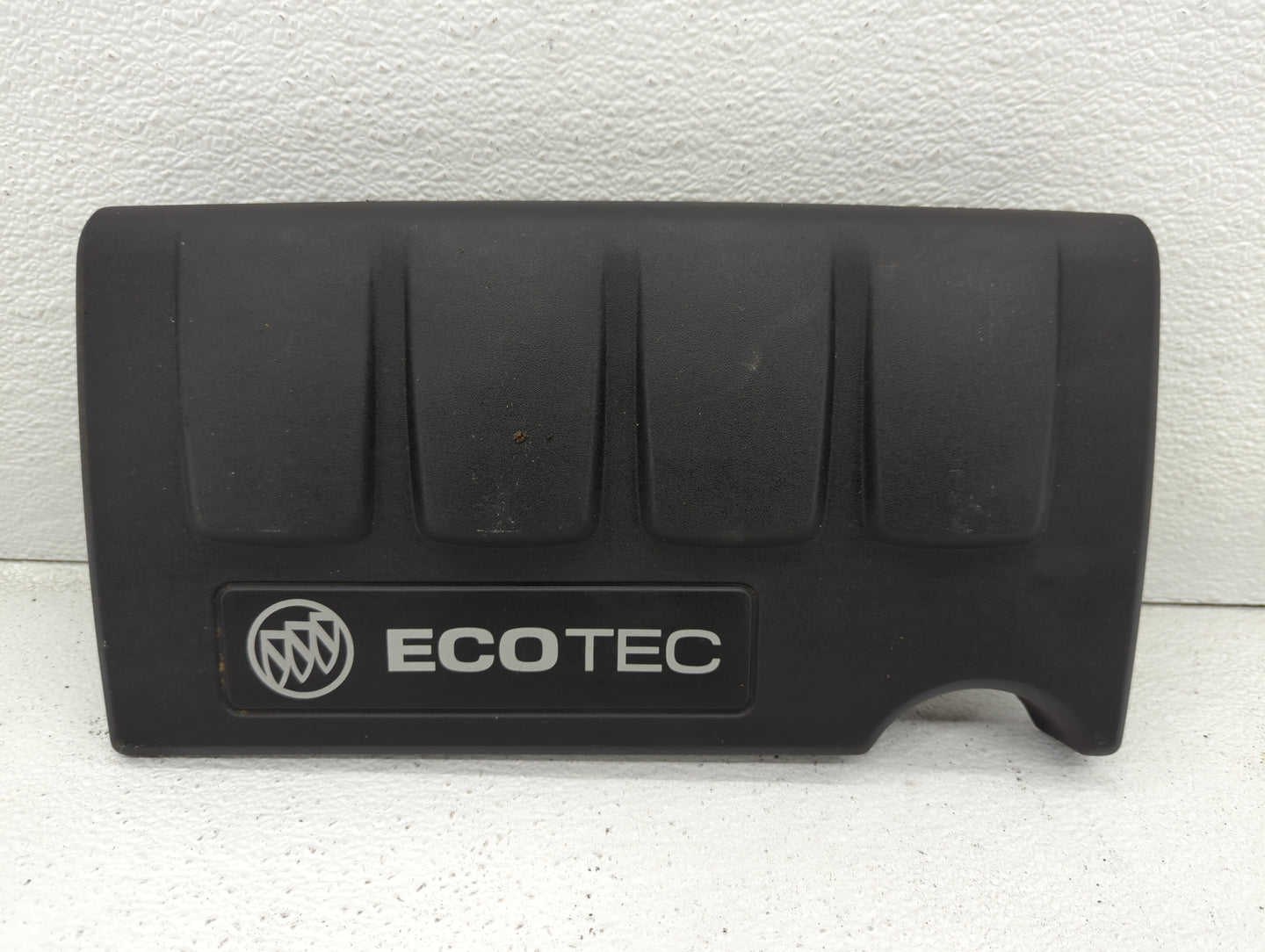 2012 Chevrolet Sonic Engine Cover - Oemusedautoparts1.com