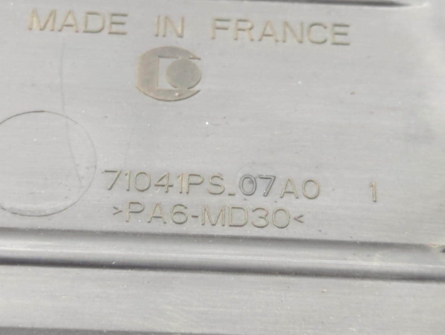 2012 Chevrolet Sonic Engine Cover - Oemusedautoparts1.com