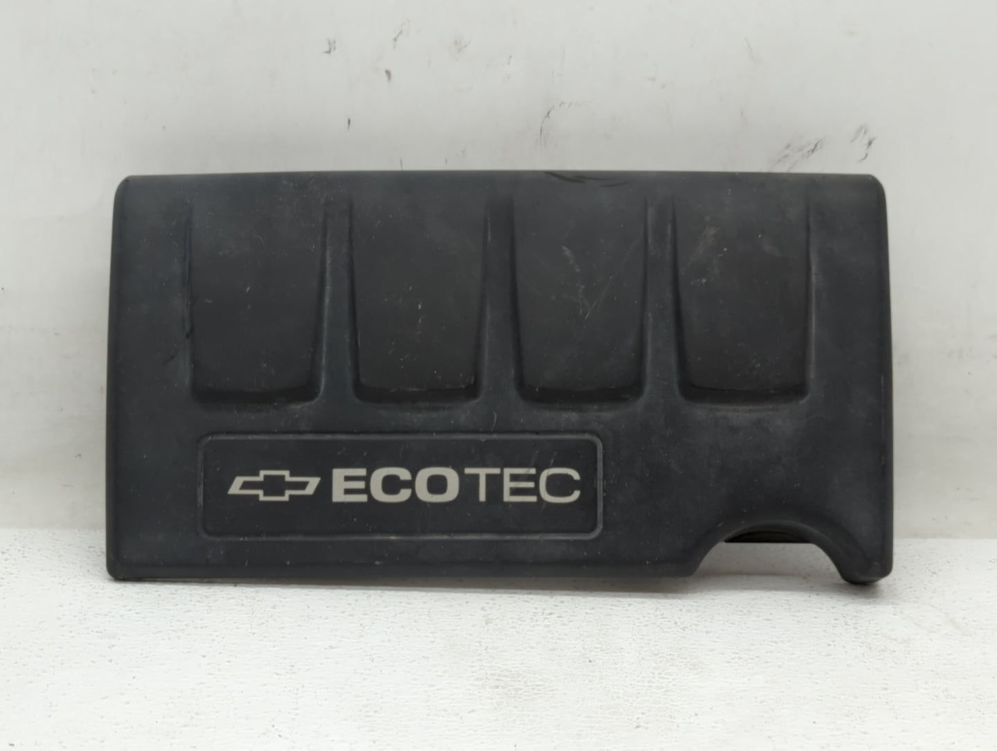 2012 Chevrolet Sonic Engine Cover - Oemusedautoparts1.com