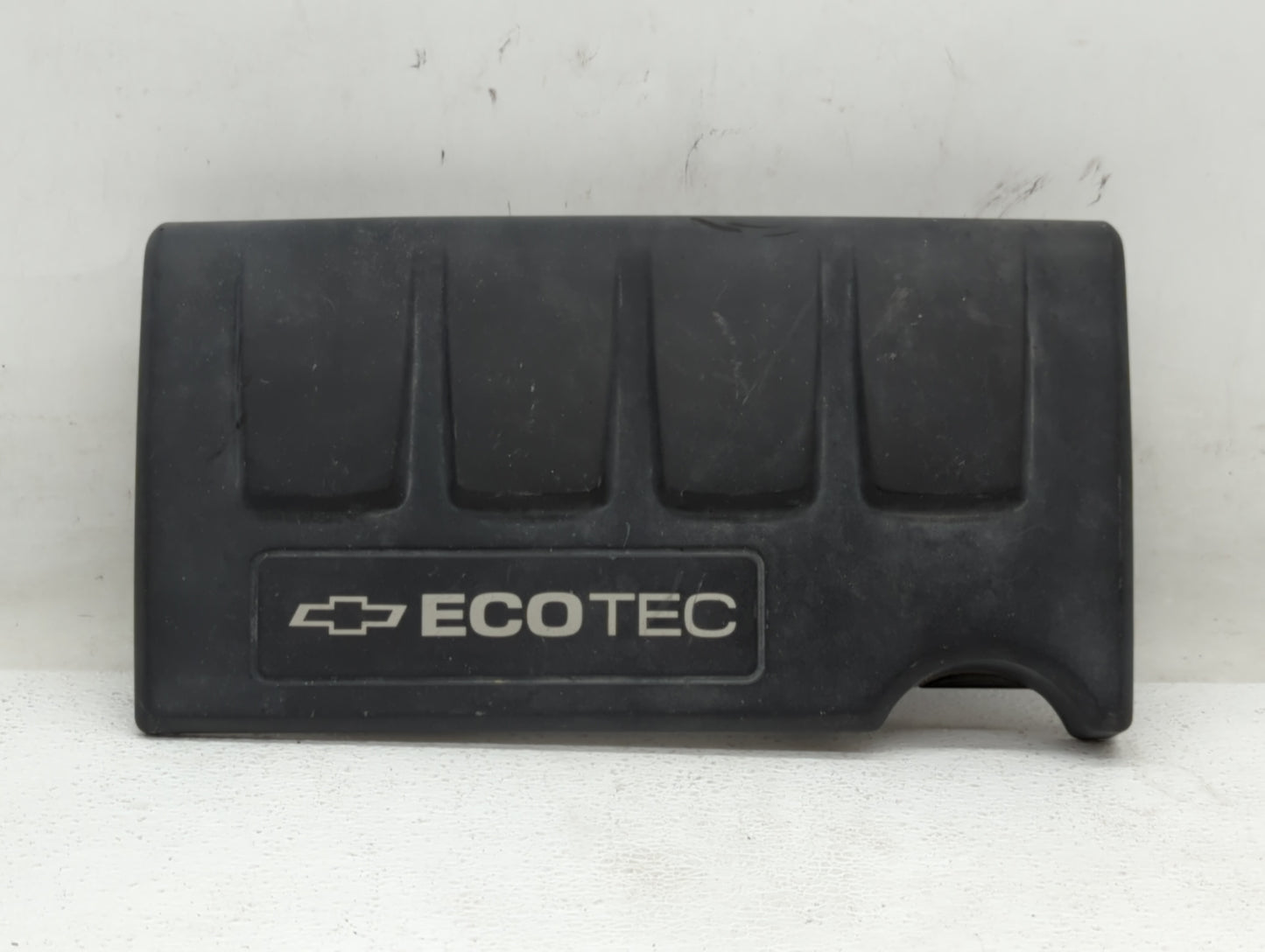 2012 Chevrolet Sonic Engine Cover - Oemusedautoparts1.com