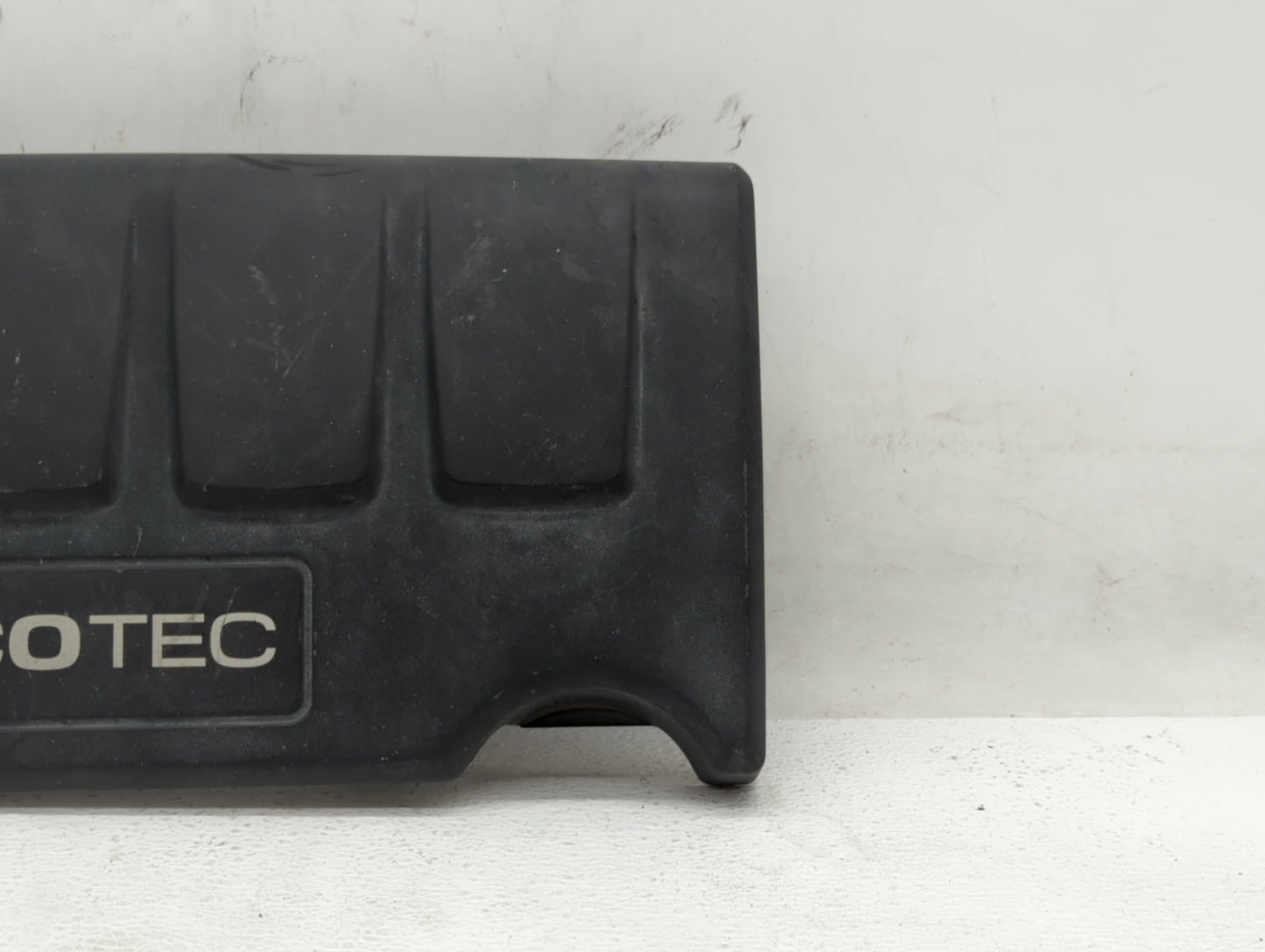 2012 Chevrolet Sonic Engine Cover - Oemusedautoparts1.com