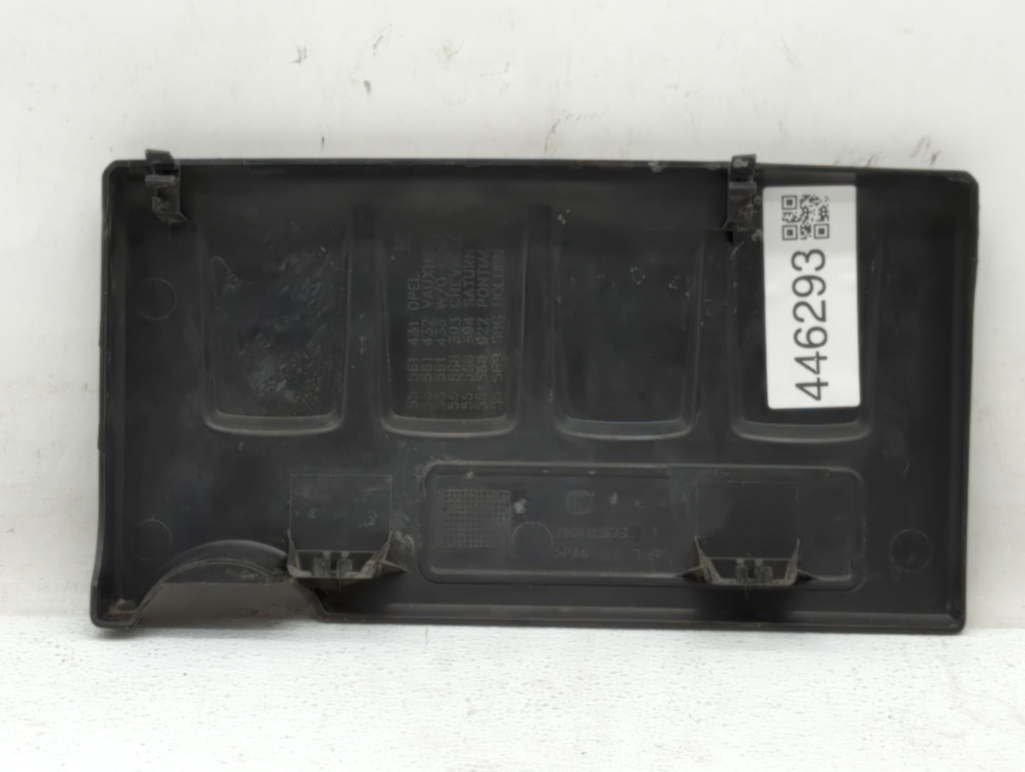 2012 Chevrolet Sonic Engine Cover - Oemusedautoparts1.com