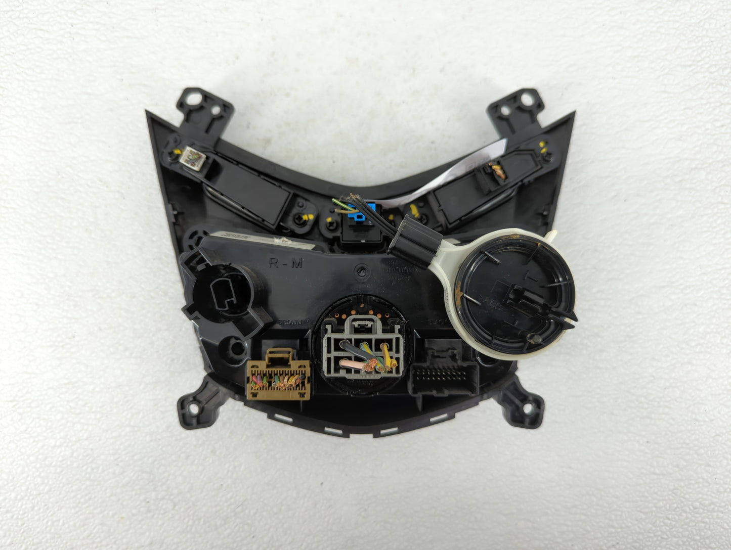 2012 Chevrolet Sonic Climate Control Module Temperature AC/Heater Replacement P/N:95076687 95189629, 95466006 Fits OEM Used 