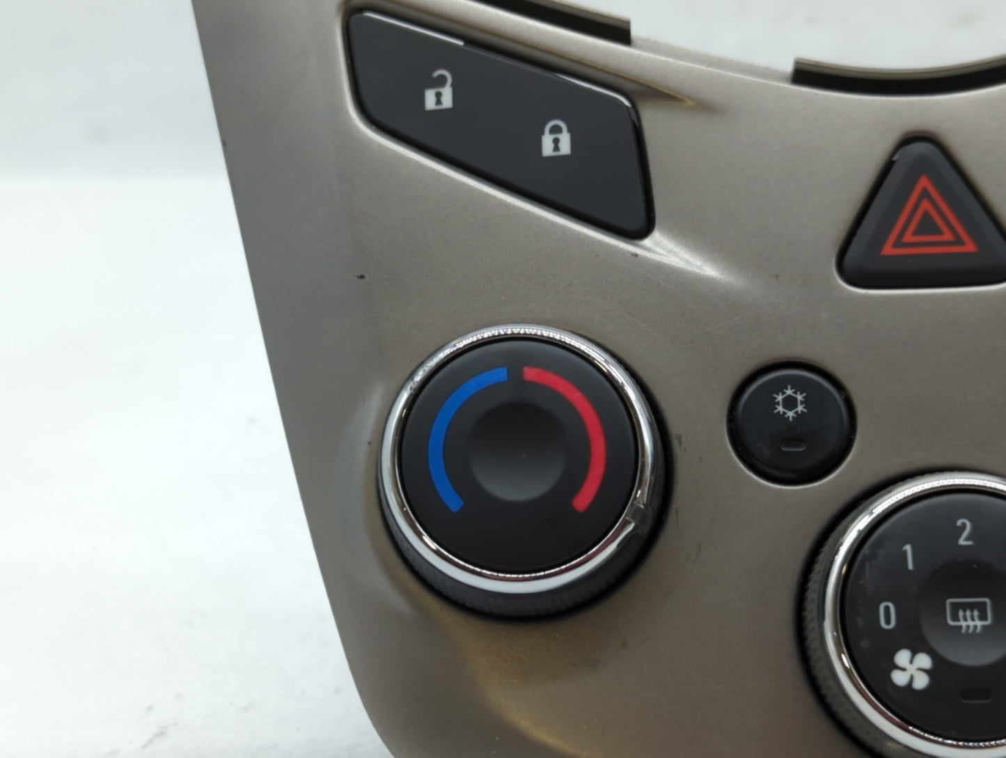 2012 Chevrolet Sonic Climate Control Module Temperature AC/Heater Replacement P/N:95076687 95189629, 95466006 Fits OEM Used 