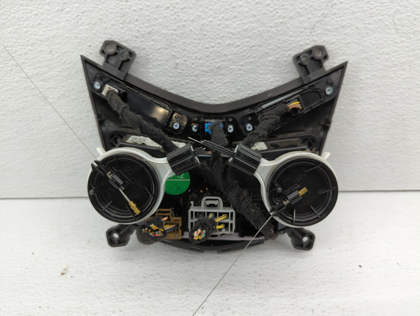 2012 Chevrolet Sonic Climate Control Module Temperature AC/Heater Replacement P/N:95076687 95189629, 95466006 Fits OEM Used 