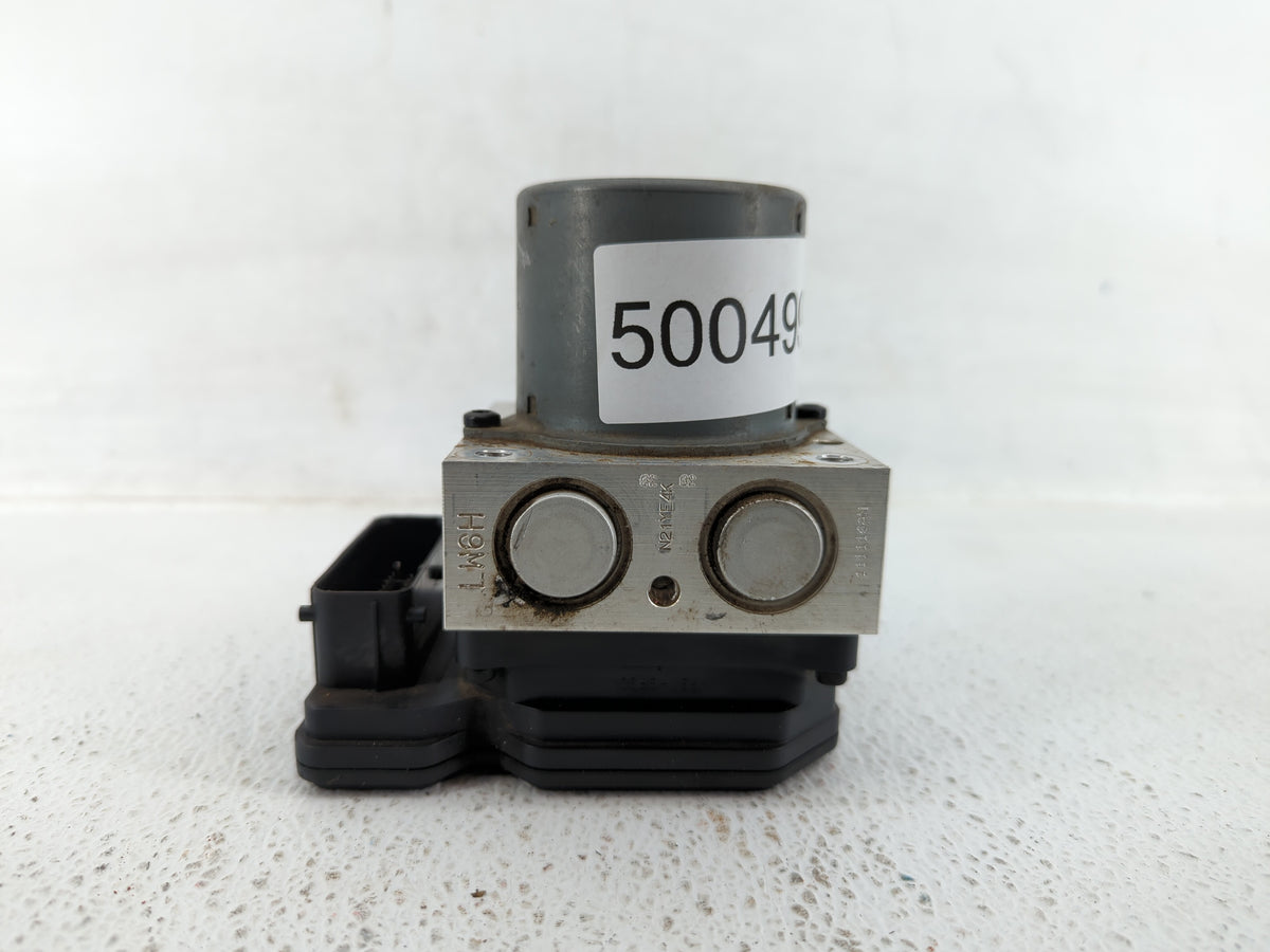 2012-2013 Chevrolet Sonic Anti-Lock Brake ABS Pump Module Actuator OEM P/N:95173880 Fits Fits 2012 2013 OEM Used Auto Parts 