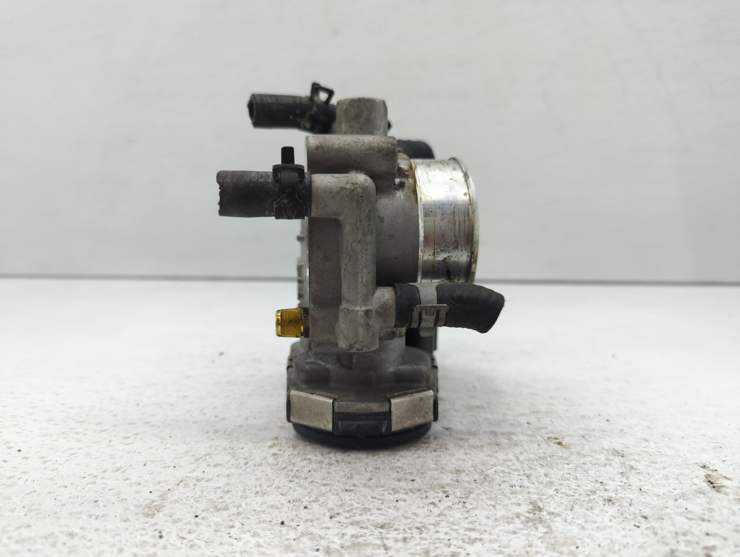 2012-2018 Chevrolet Sonic Throttle Body P/N:55 577 375 55561495 Fits Fits 2009 2010 2011 2012 2013 2014 2015 2016 2017 2018 