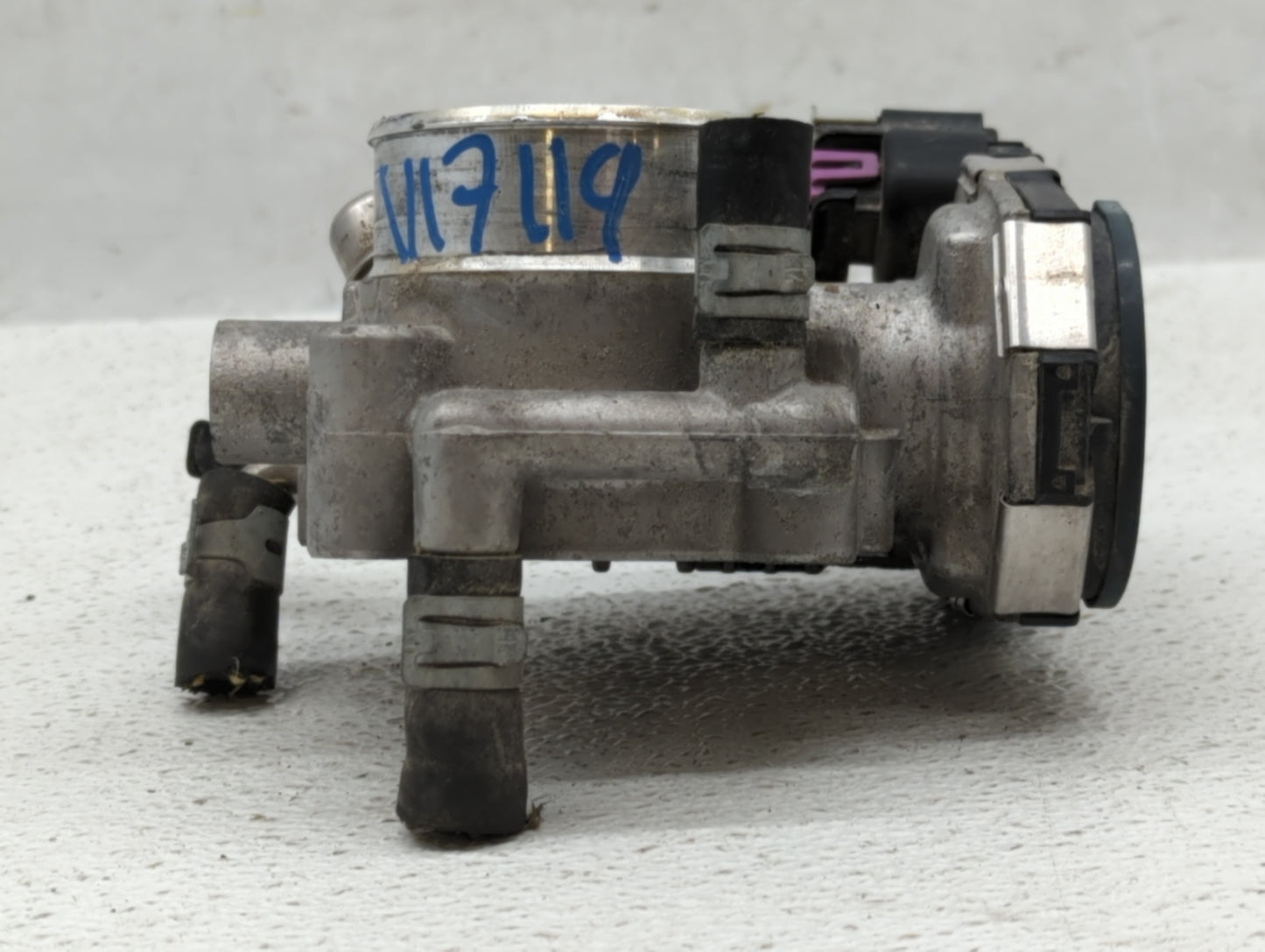 2012-2018 Chevrolet Sonic Throttle Body P/N:55561495 Fits Fits 2009 2010 2011 2012 2013 2014 2015 2016 2017 2018 OEM Used Au