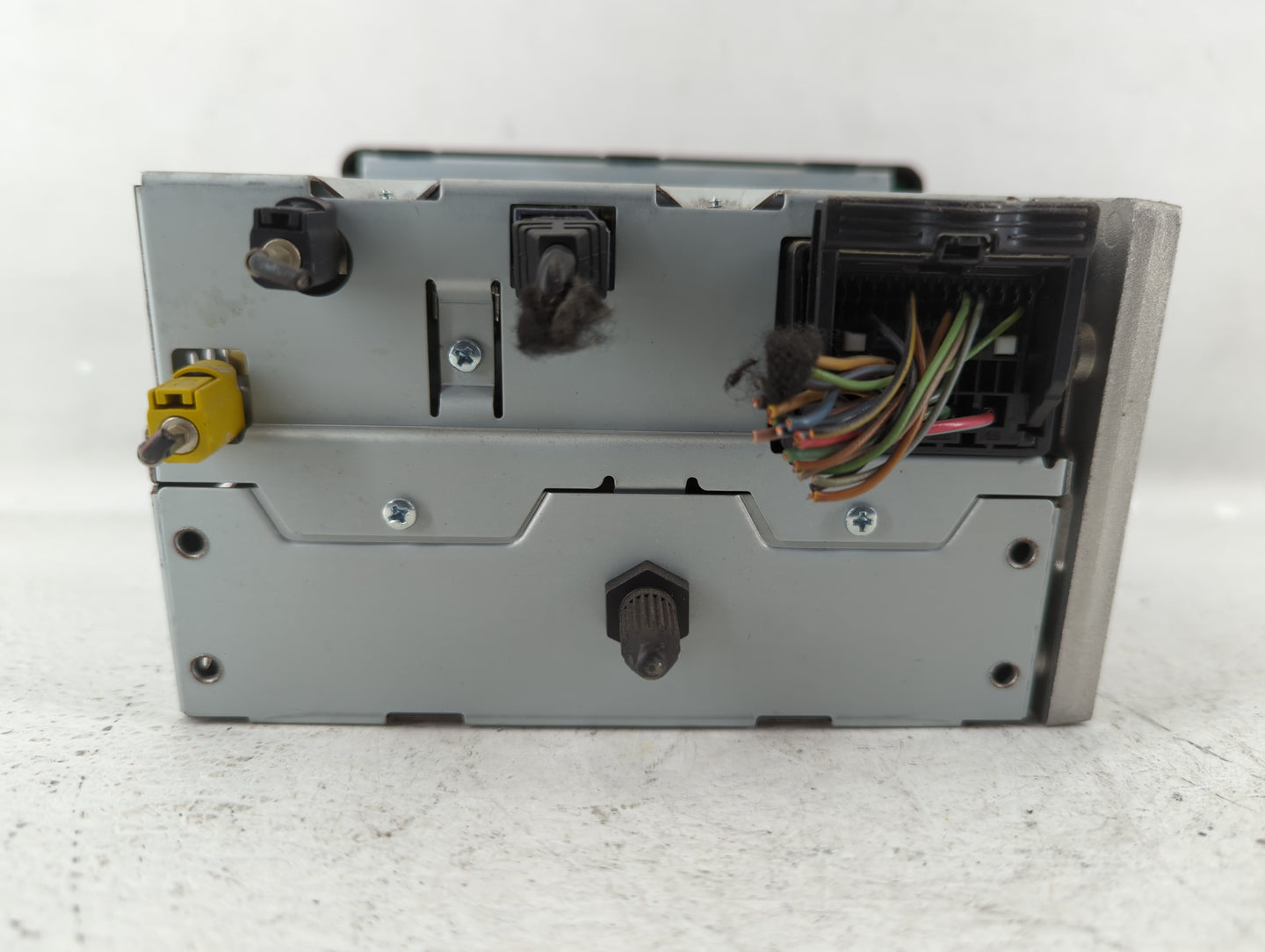 2012-2012 Chevrolet Sonic Am Fm Cd Player Radio Receiver - Oemusedautoparts1.com