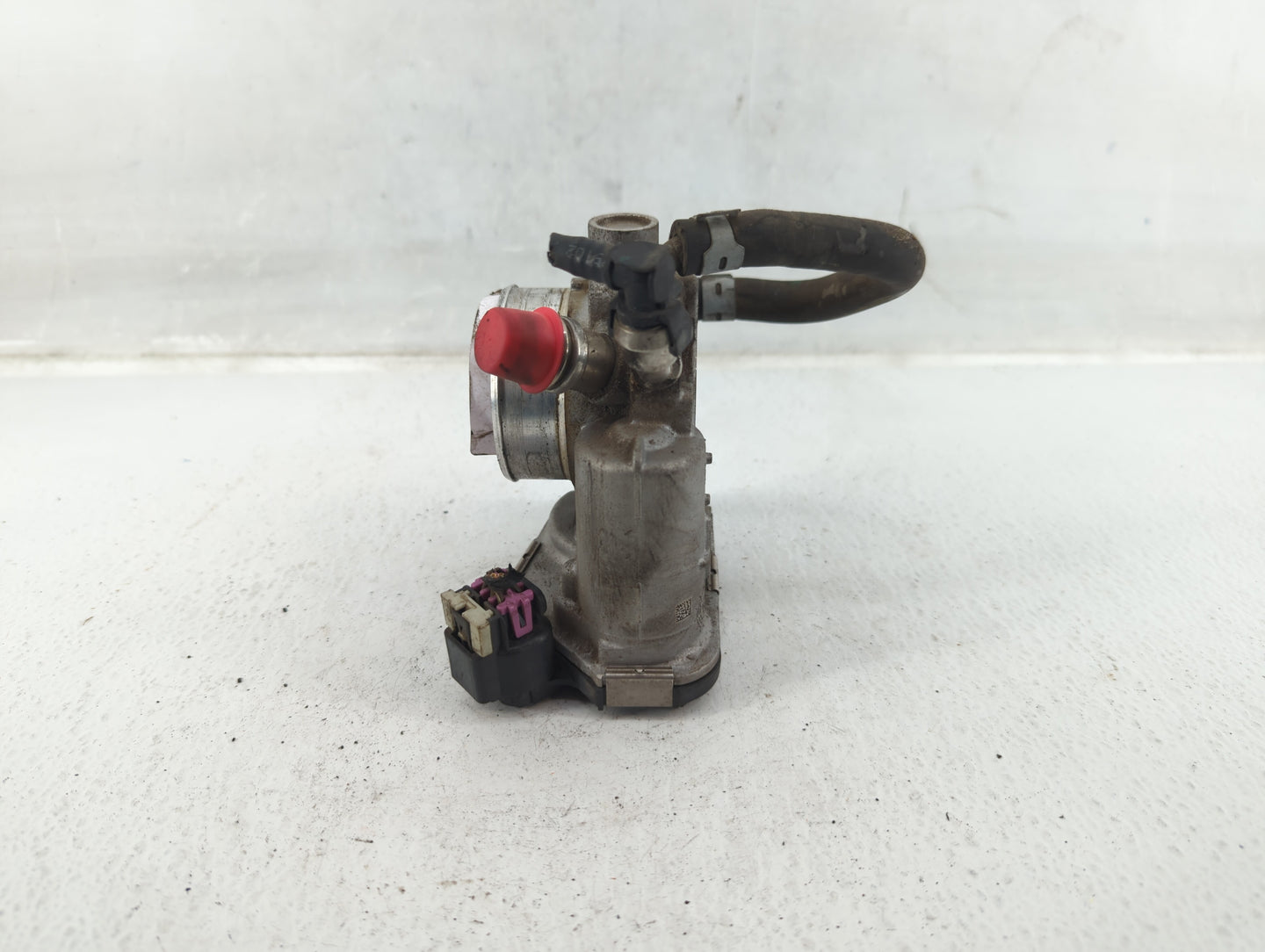 2012-2018 Chevrolet Sonic Throttle Body P/N:55561495 Fits Fits 2009 2010 2011 2012 2013 2014 2015 2016 2017 2018 OEM Used Au