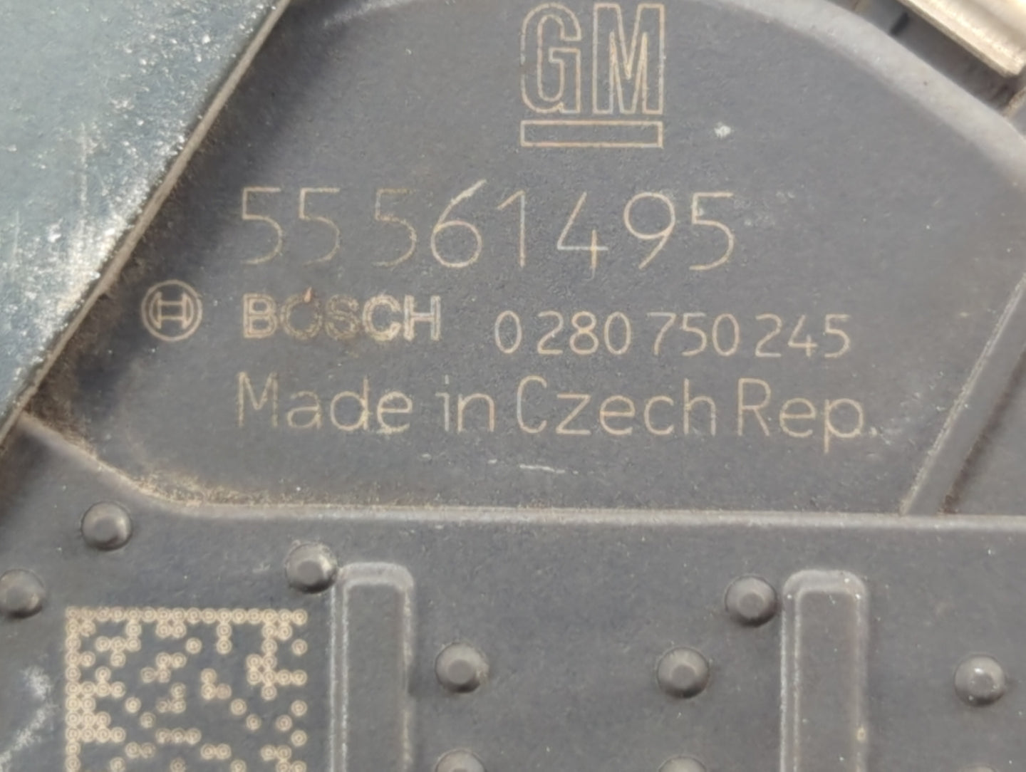 2012-2018 Chevrolet Sonic Throttle Body P/N:55561495 Fits Fits 2009 2010 2011 2012 2013 2014 2015 2016 2017 2018 OEM Used Au