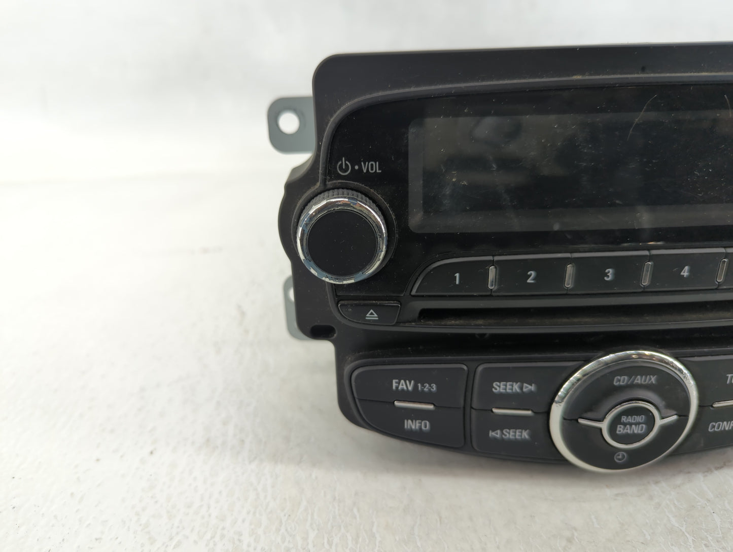 2012-2012 Chevrolet Sonic Am Fm Cd Player Radio Receiver - Oemusedautoparts1.com